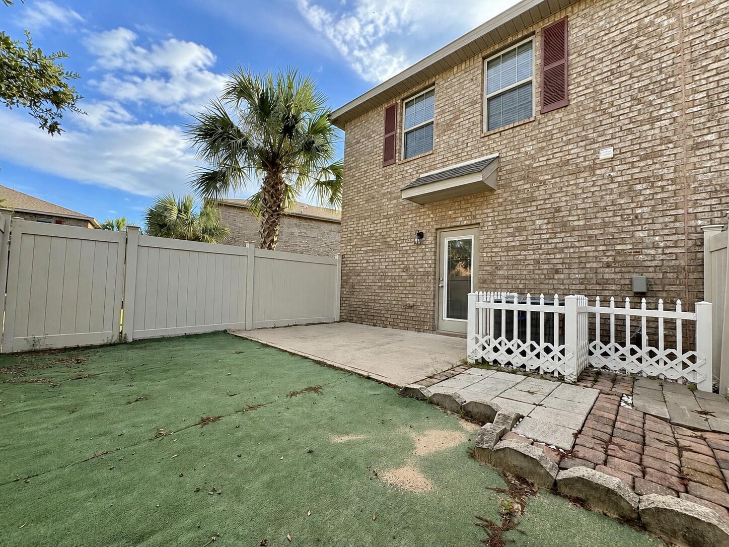 RESERVE POINTE - Residential