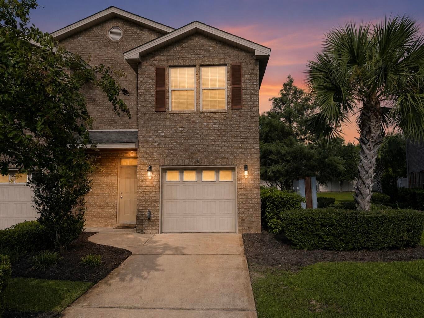 RESERVE POINTE - Residential