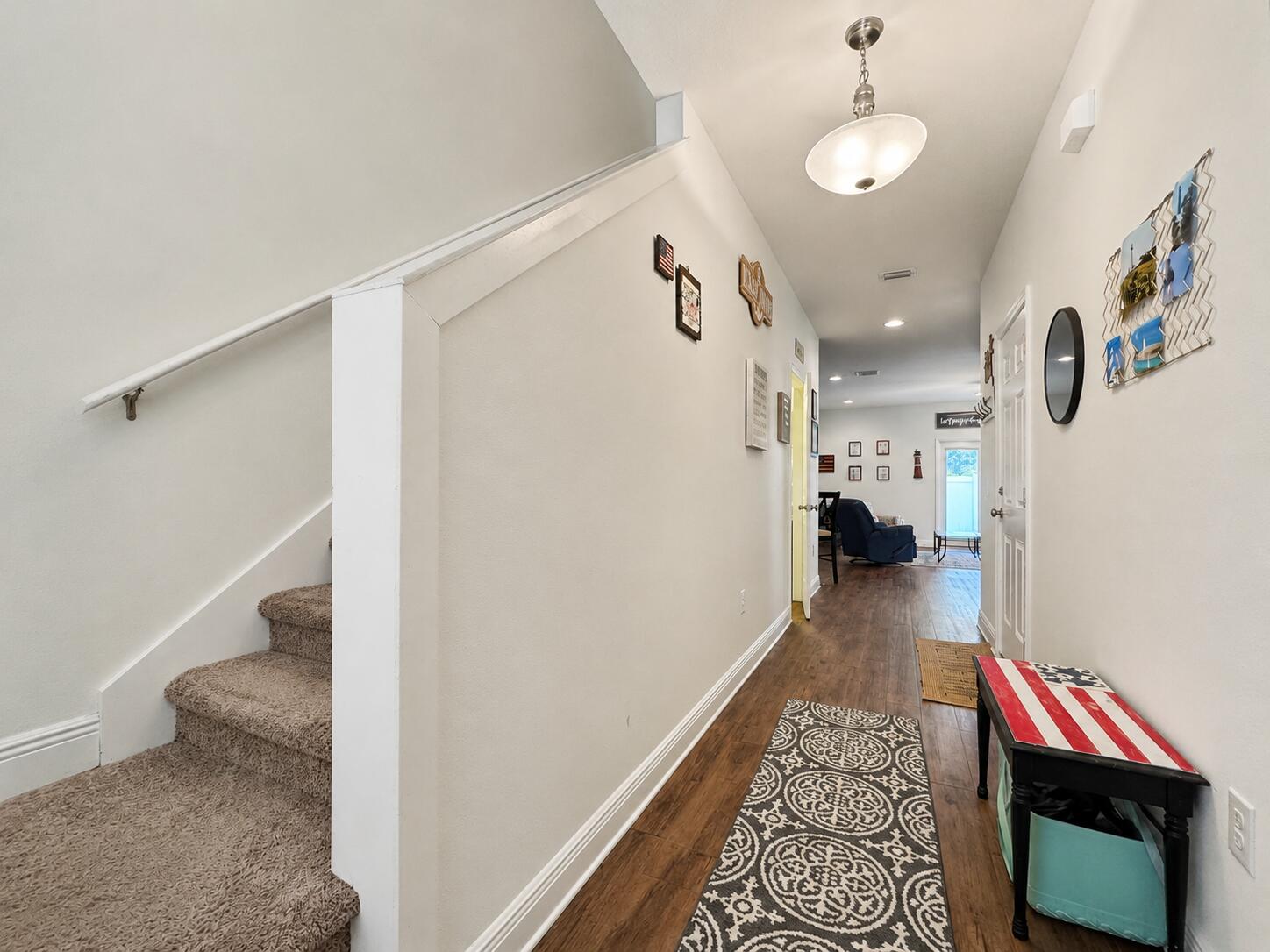 RESERVE POINTE - Residential