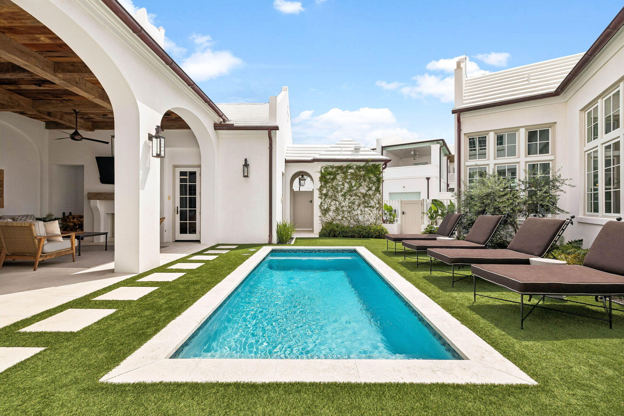 ALYS BEACH - Residential