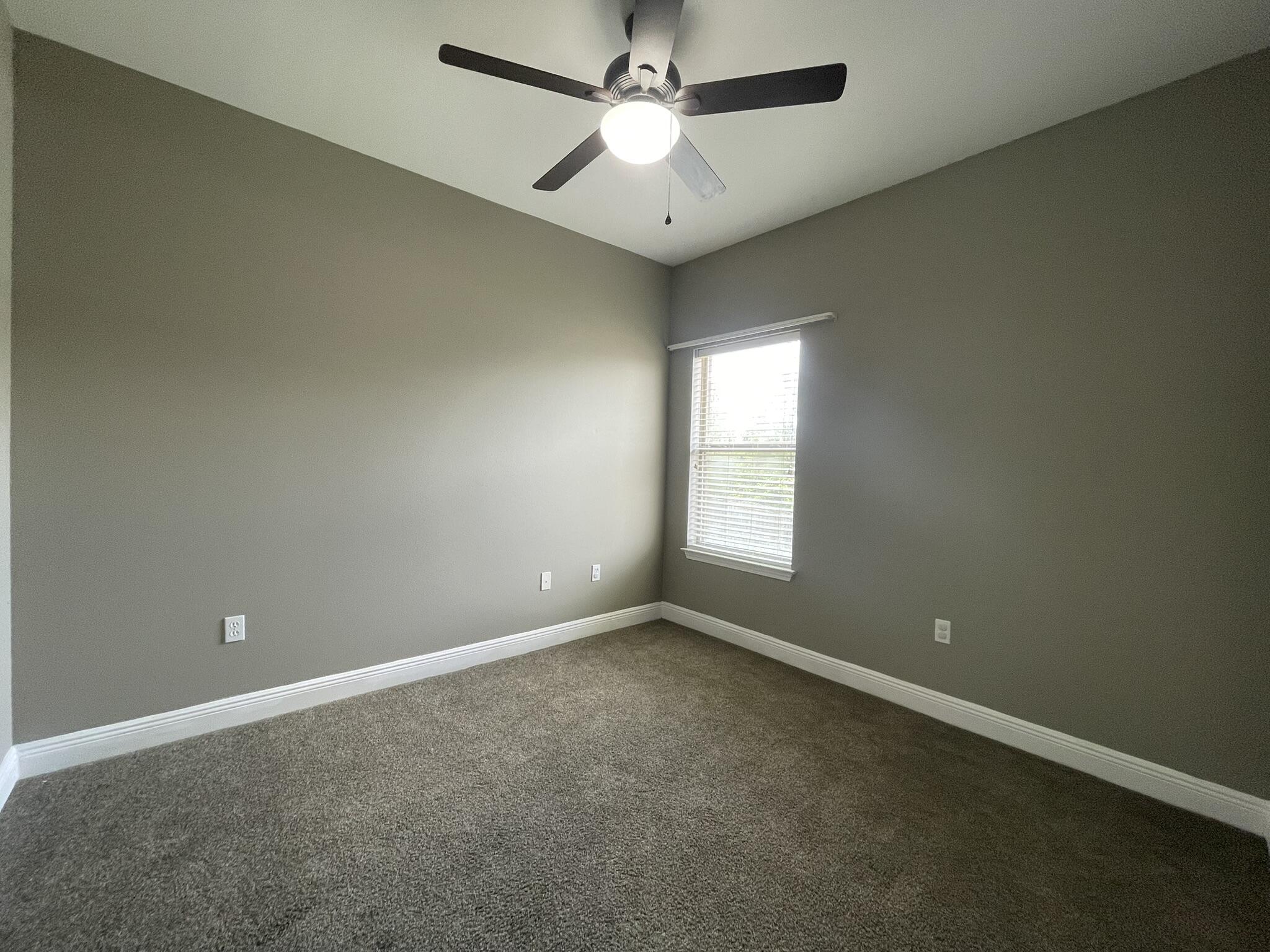 ROLLING RIDGE S/D - Residential Lease