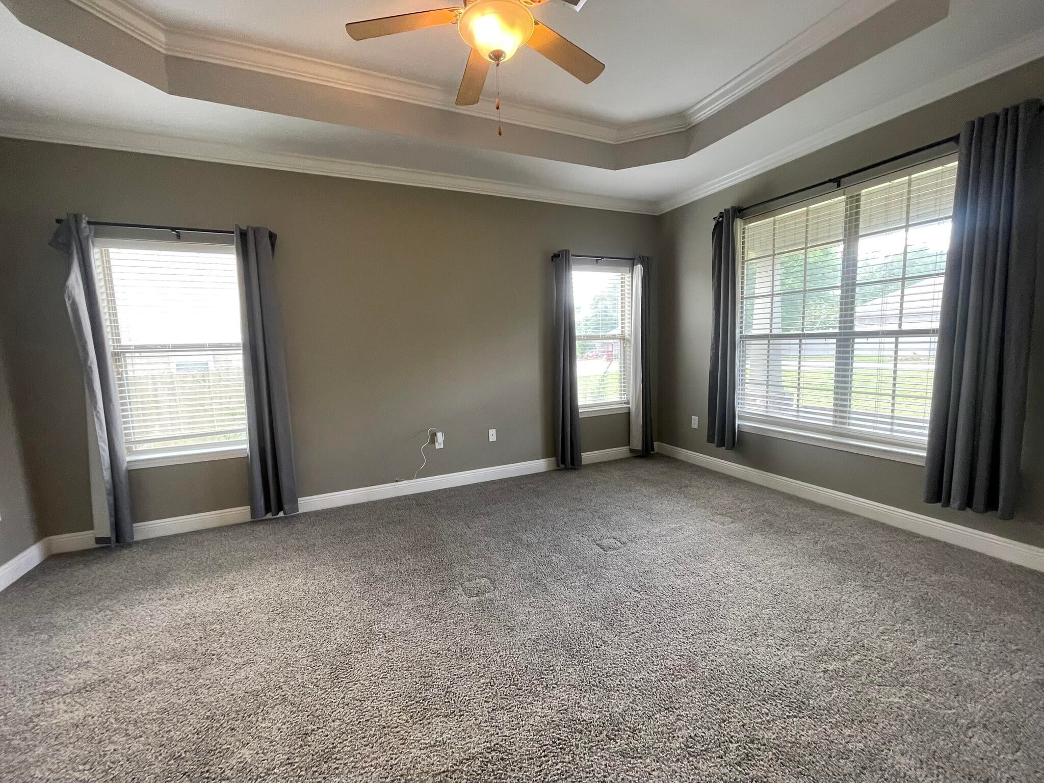 ROLLING RIDGE S/D - Residential Lease