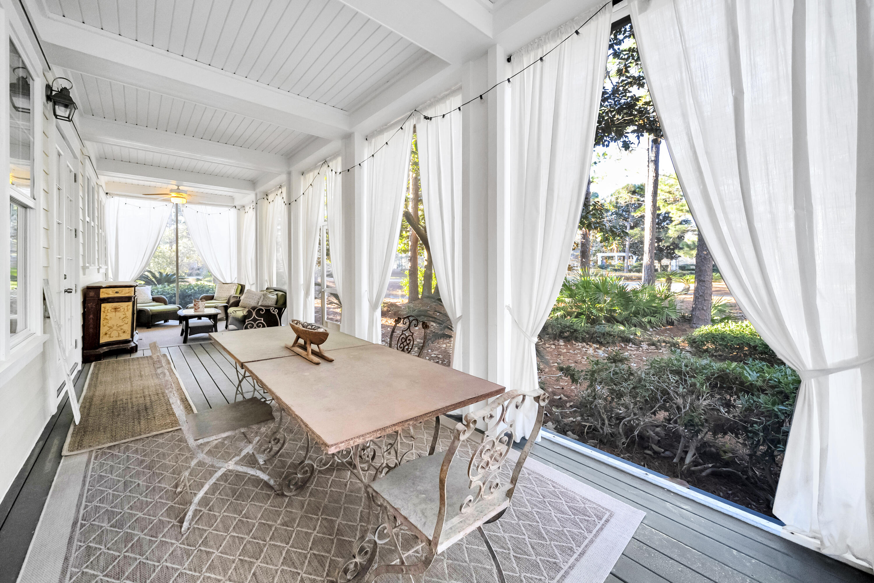 LAUREL GROVE - Residential