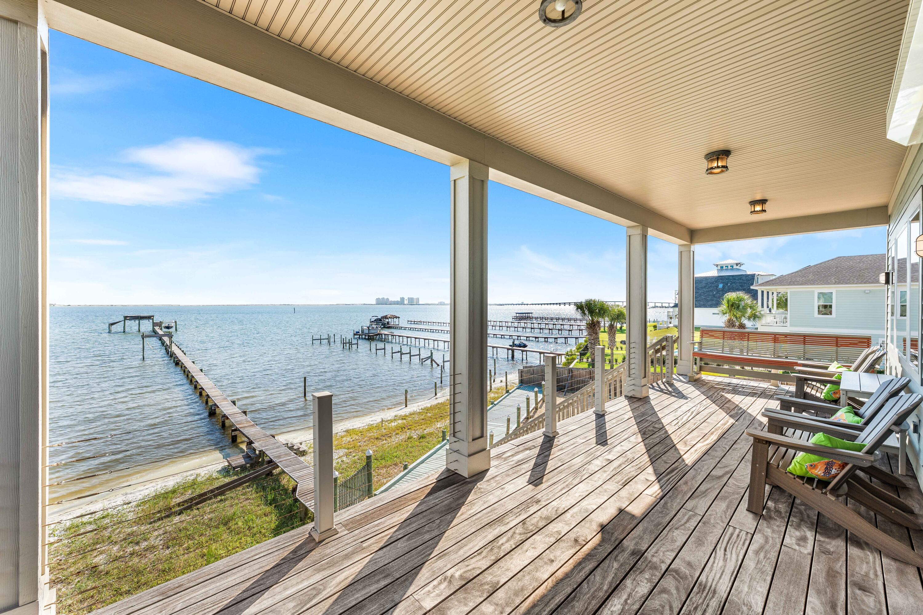 SOUNDSIDE MOORINGS - Residential
