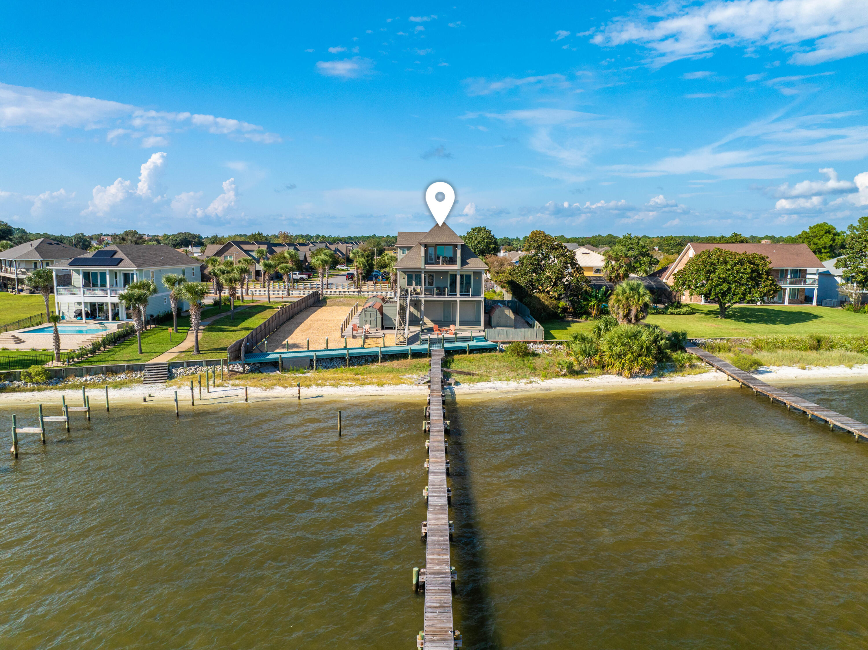 SOUNDSIDE MOORINGS - Residential