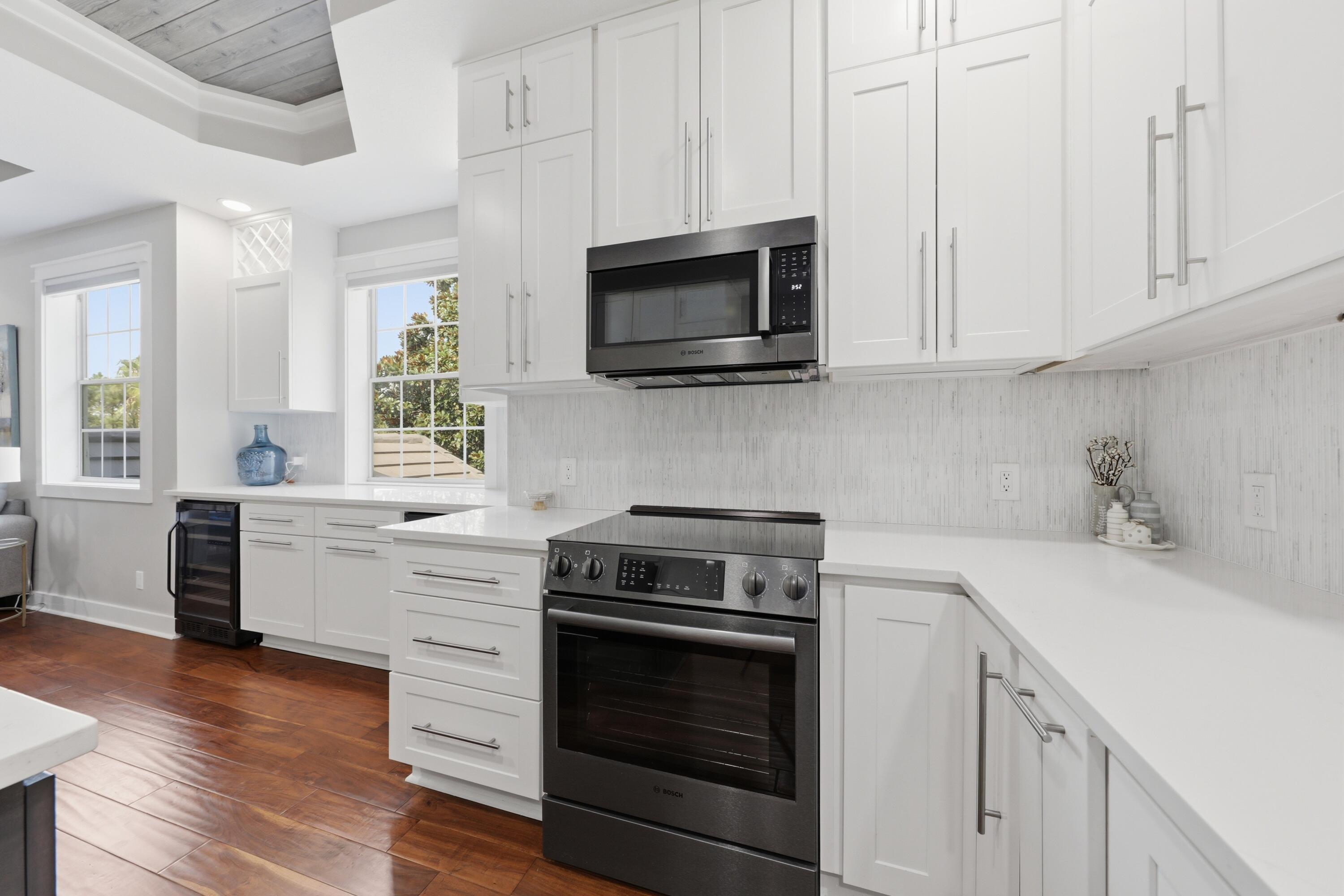 REGATTA BAY GOLF VILLAS CT UNIT 204 - Residential