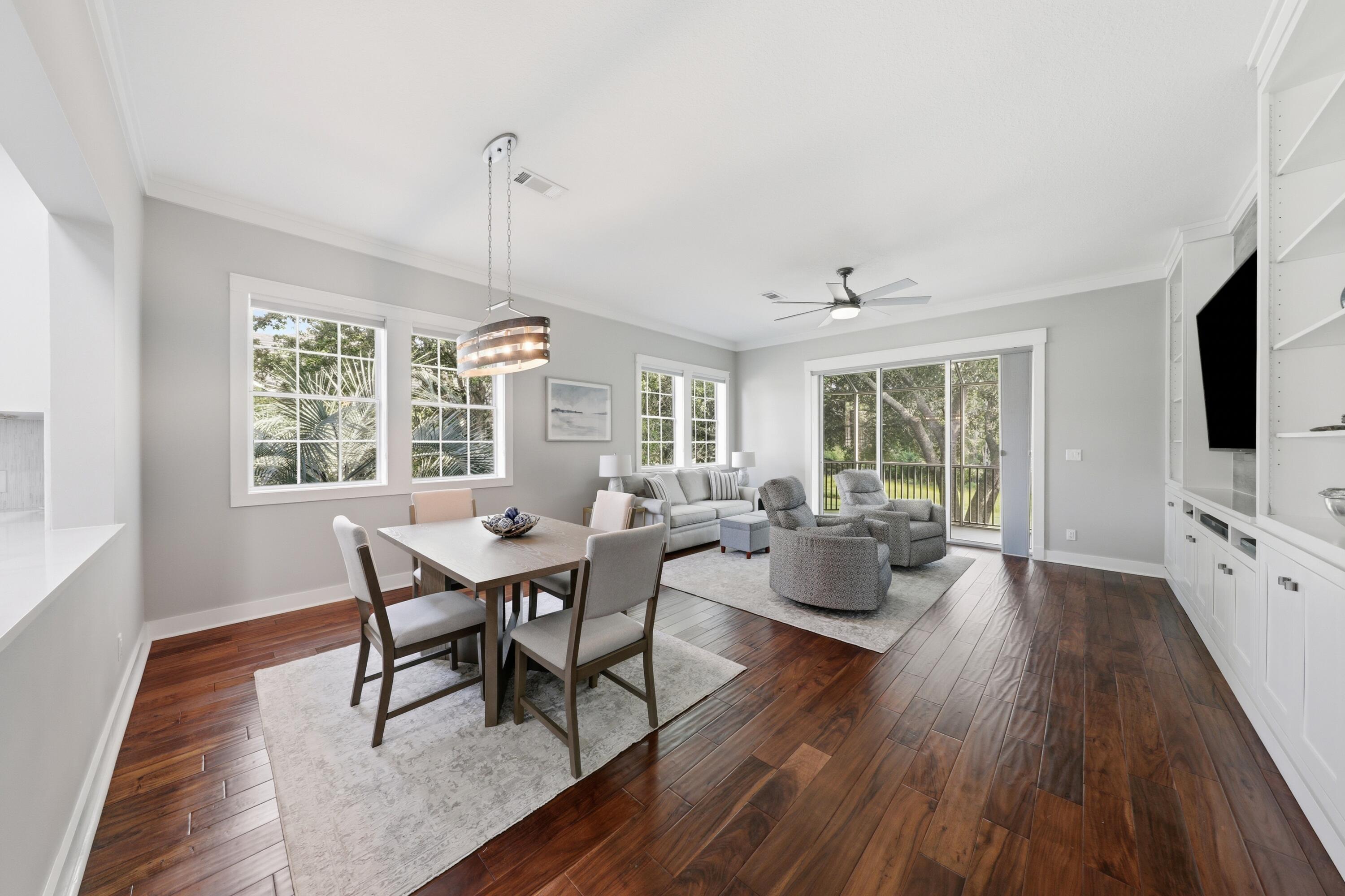 REGATTA BAY GOLF VILLAS CT UNIT 204 - Residential