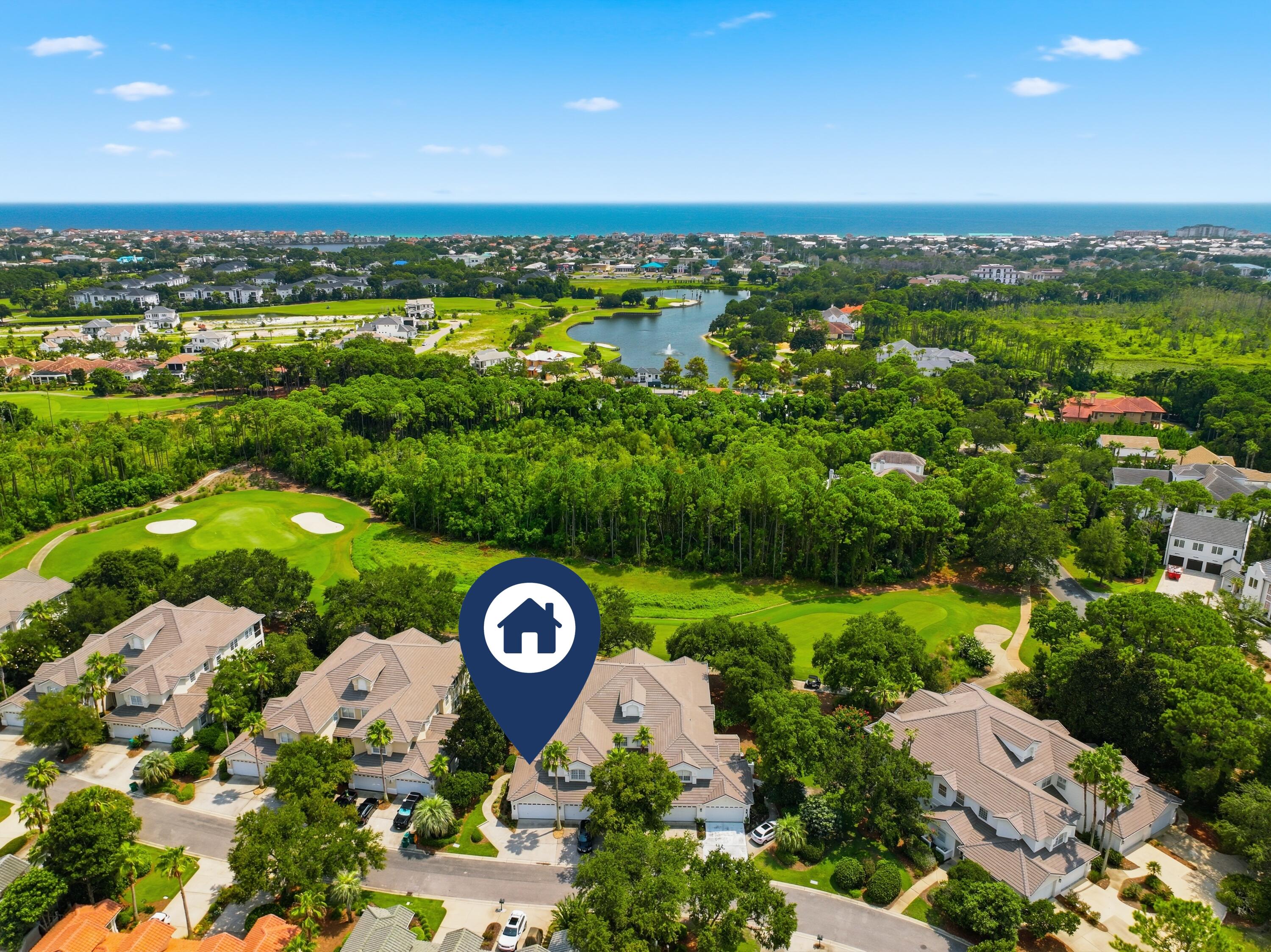 REGATTA BAY GOLF VILLAS CT UNIT 204 - Residential