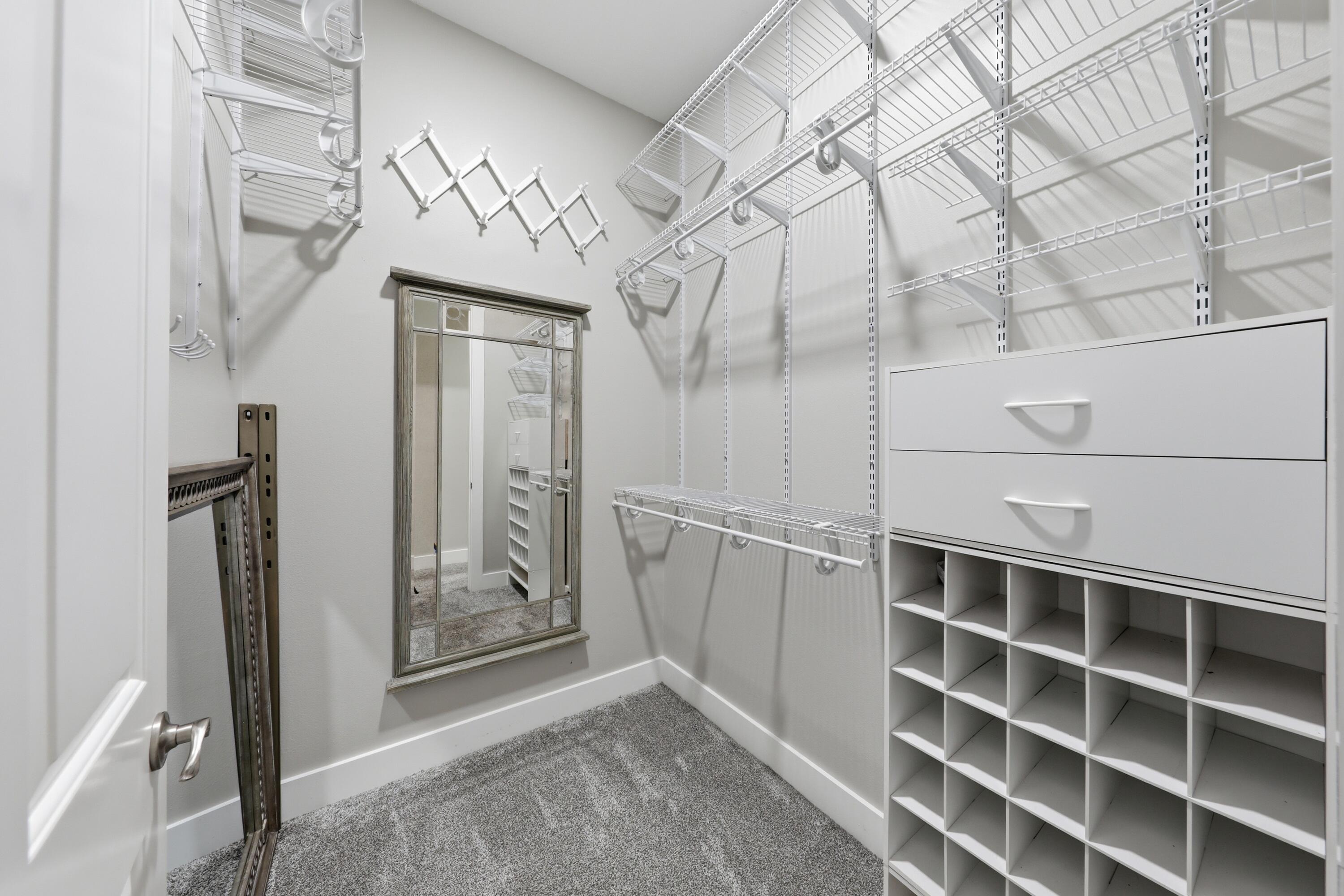REGATTA BAY GOLF VILLAS CT UNIT 204 - Residential