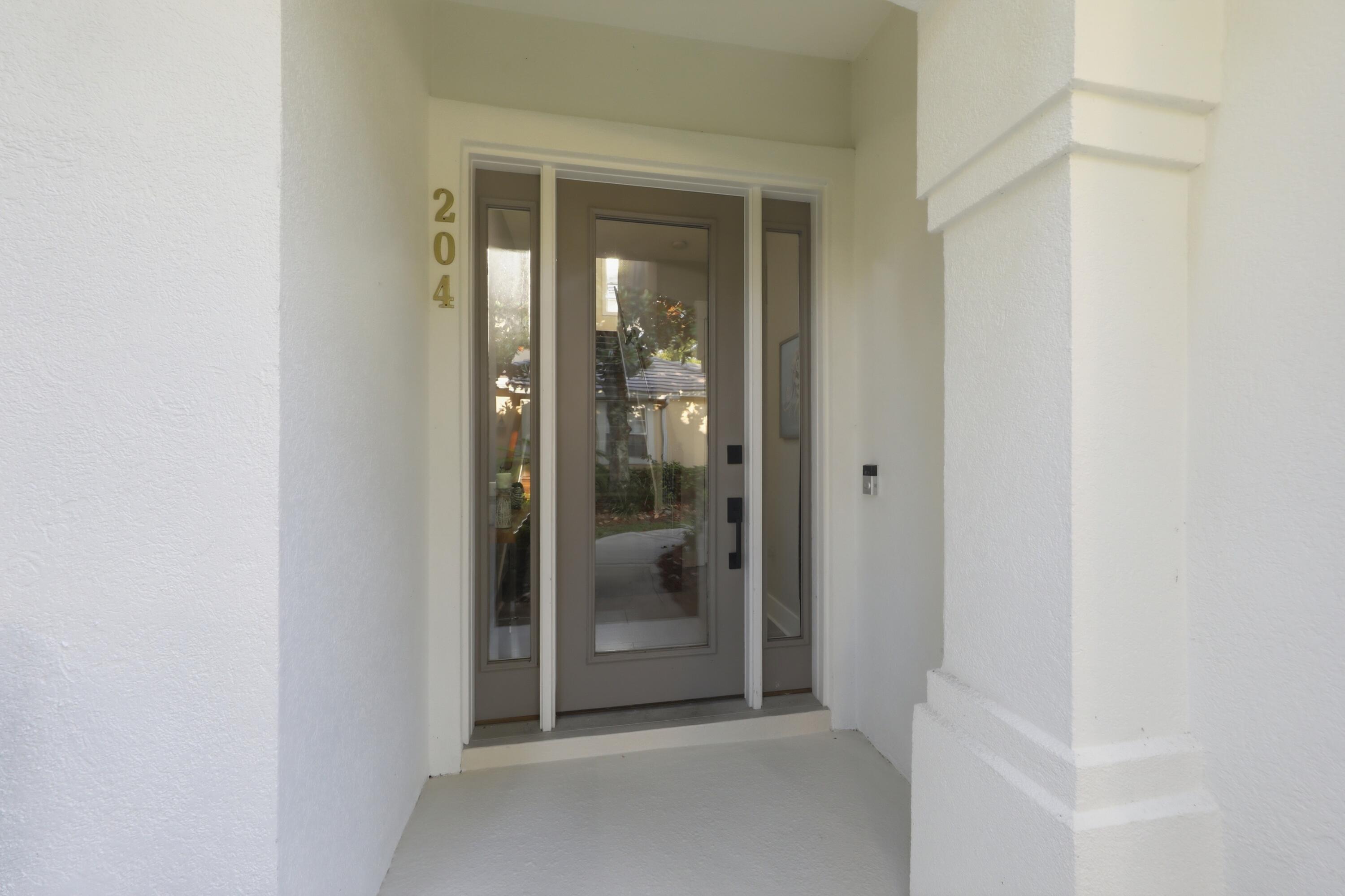 REGATTA BAY GOLF VILLAS CT UNIT 204 - Residential