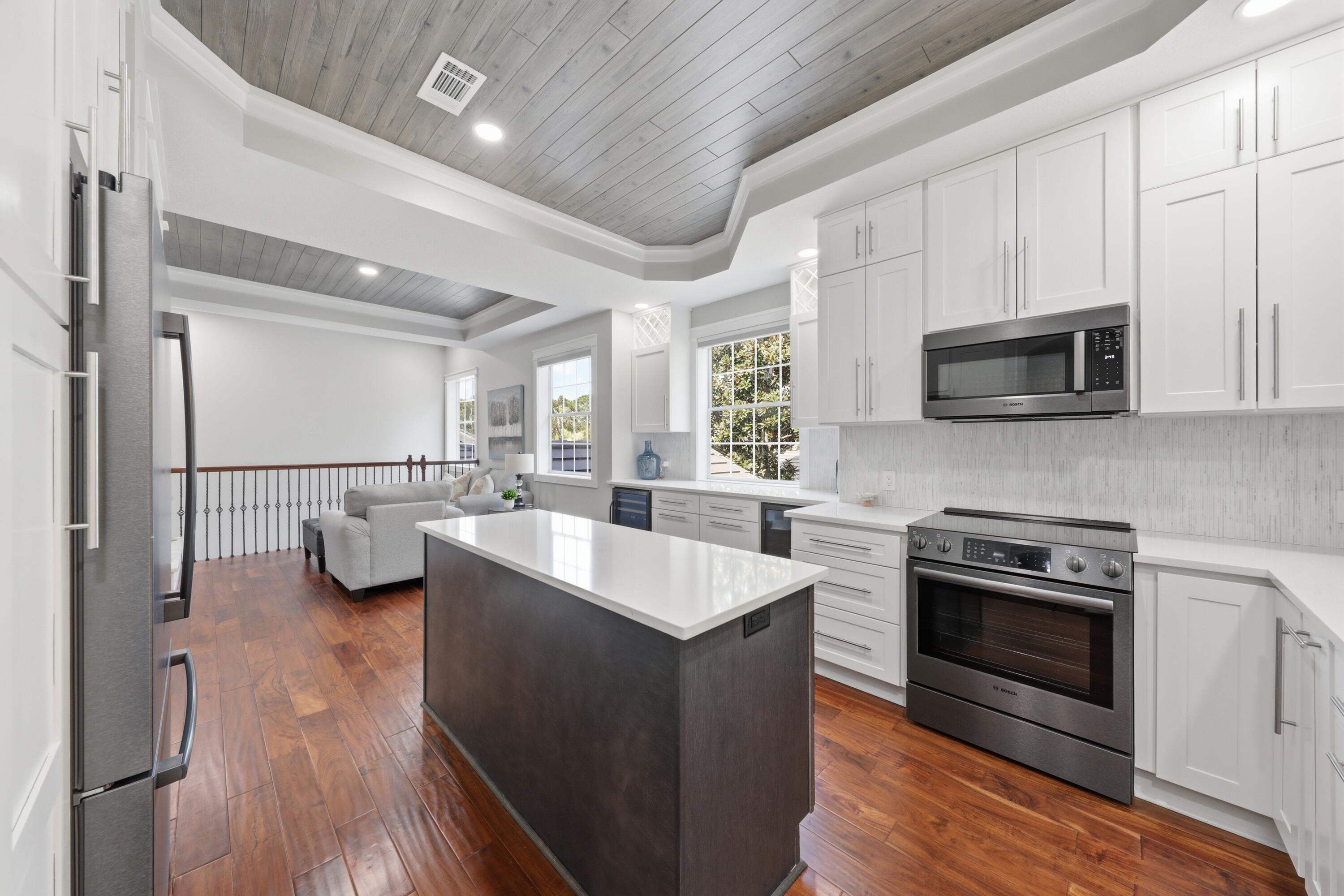 REGATTA BAY GOLF VILLAS CT UNIT 204 - Residential