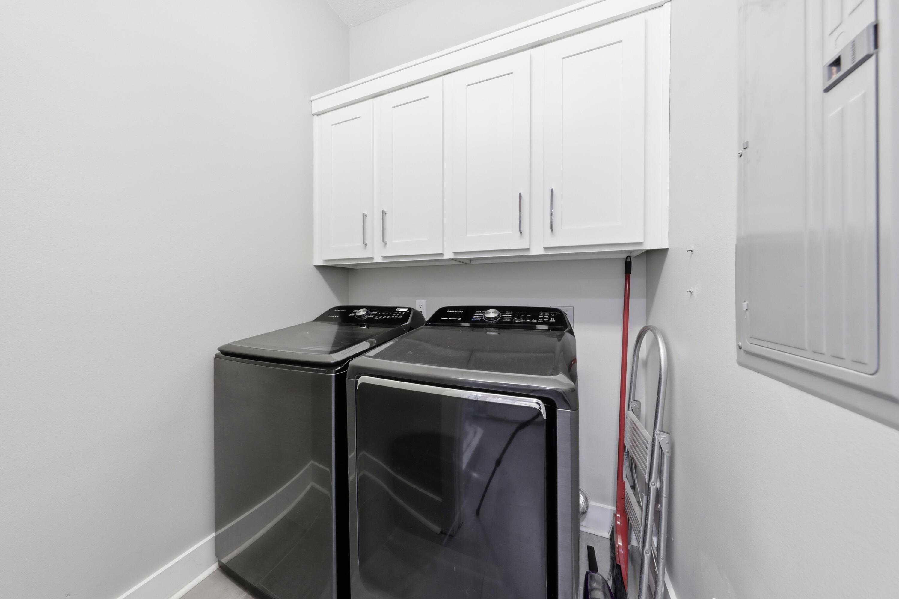 REGATTA BAY GOLF VILLAS CT UNIT 204 - Residential