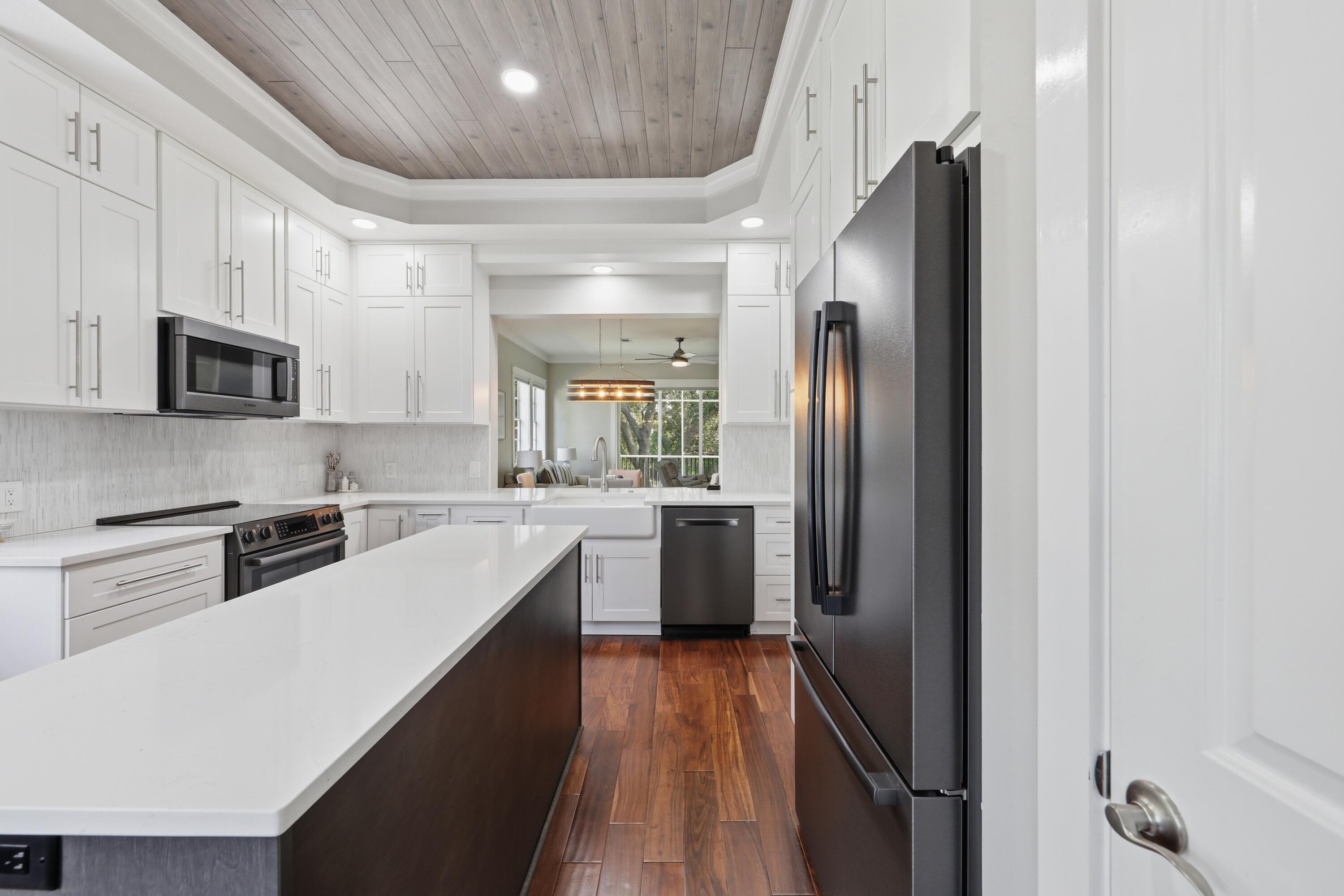 REGATTA BAY GOLF VILLAS CT UNIT 204 - Residential