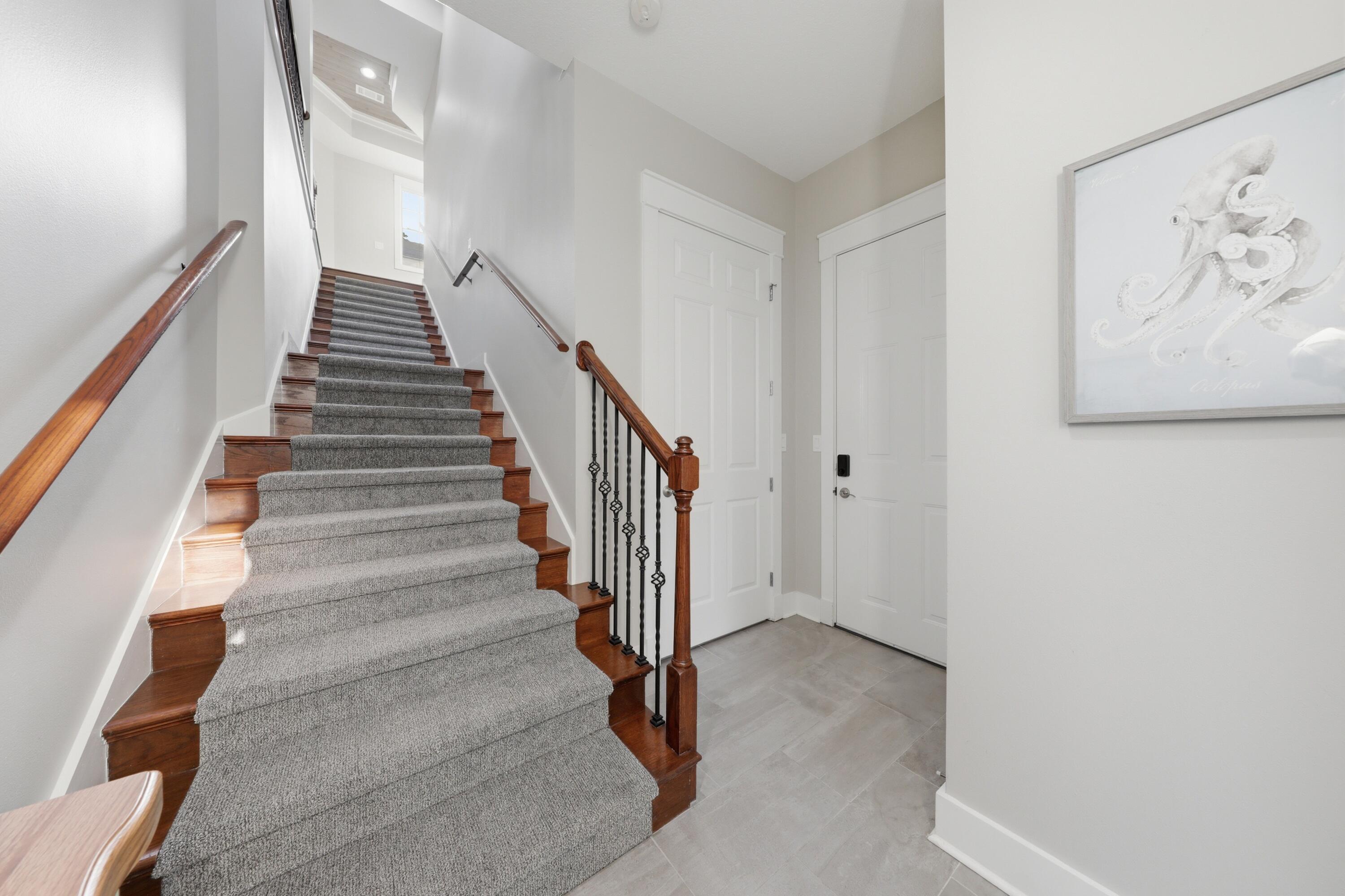 REGATTA BAY GOLF VILLAS CT UNIT 204 - Residential