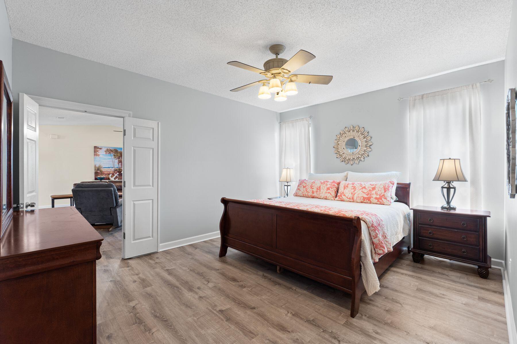 BAYSIDE - Residential