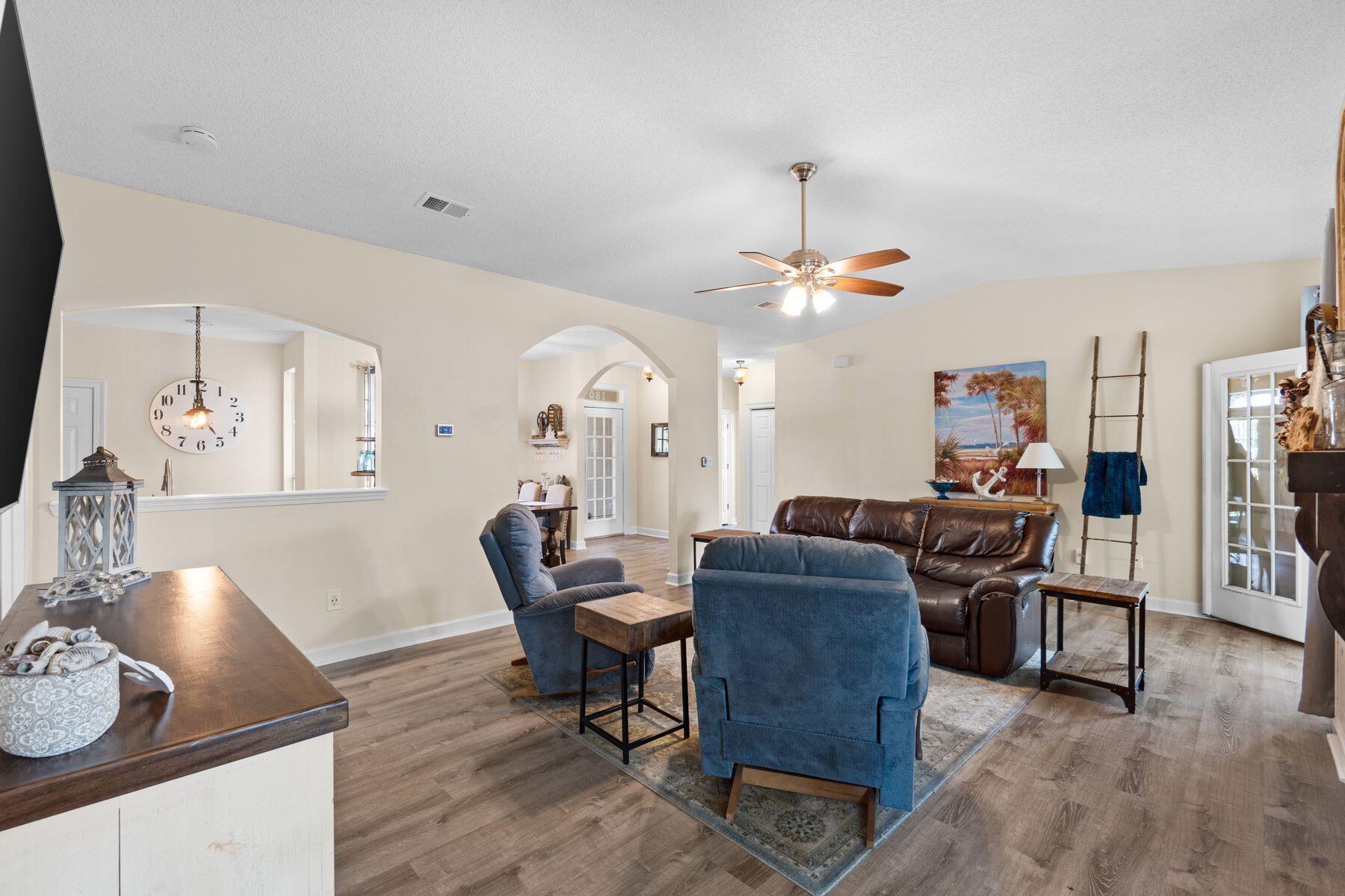 BAYSIDE - Residential