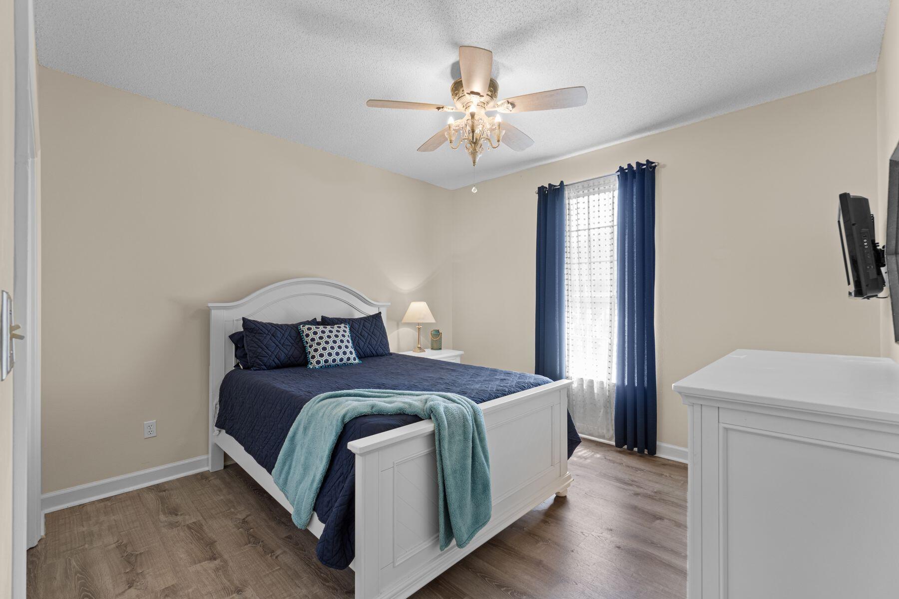 BAYSIDE - Residential