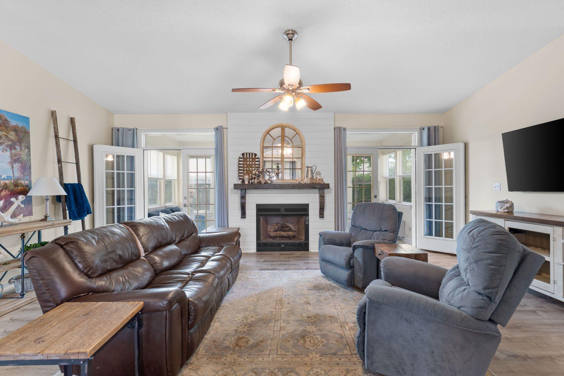 BAYSIDE - Residential