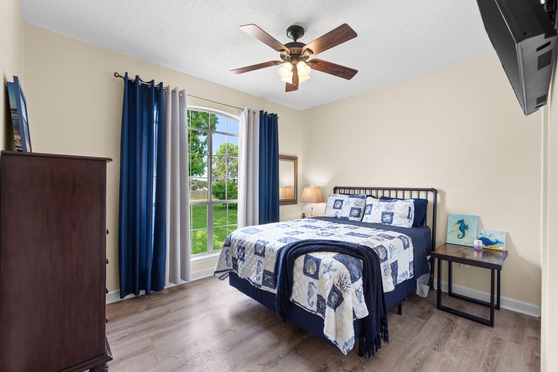 BAYSIDE - Residential