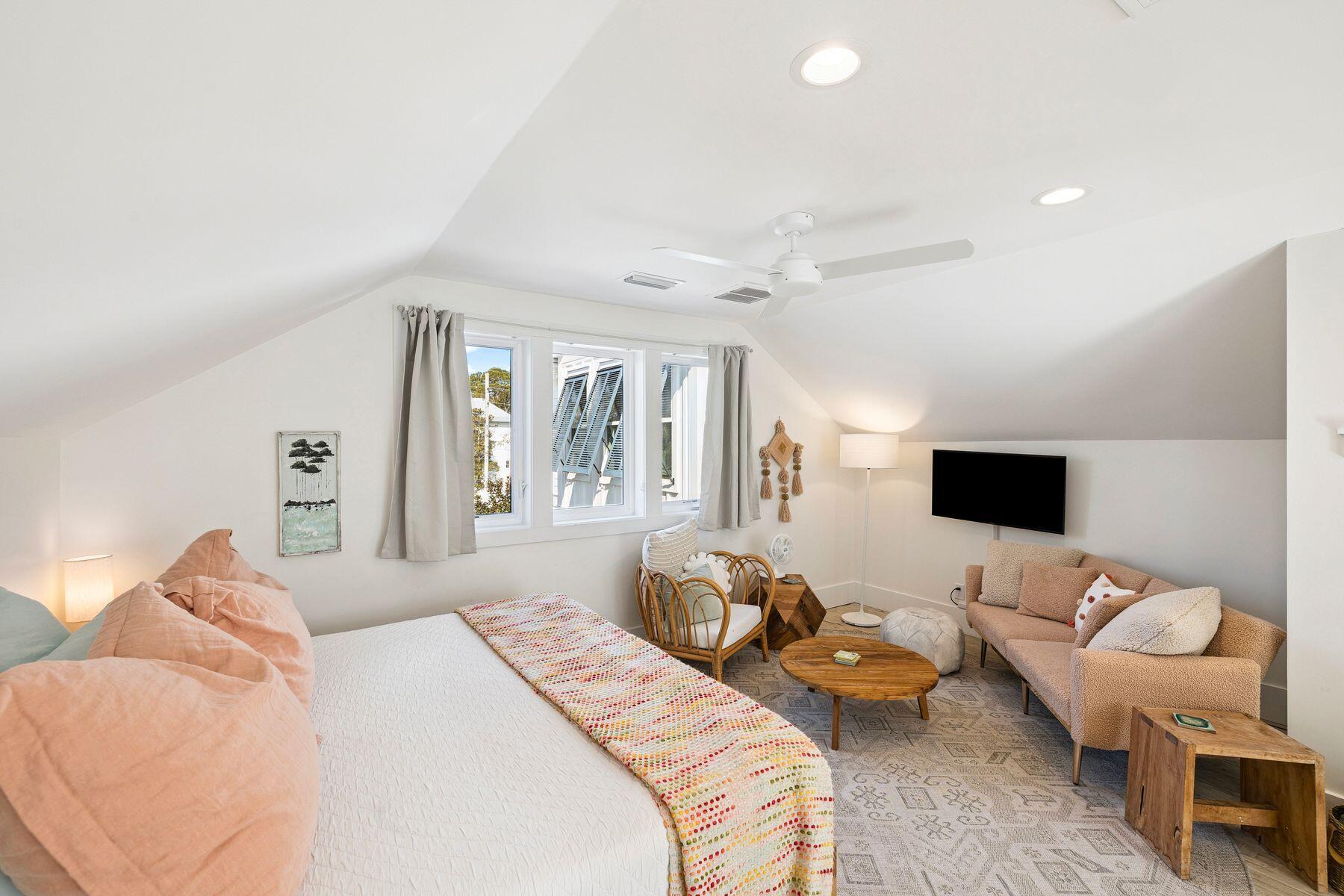 SEAGROVE VILLAGE 7TH ADD - Residential