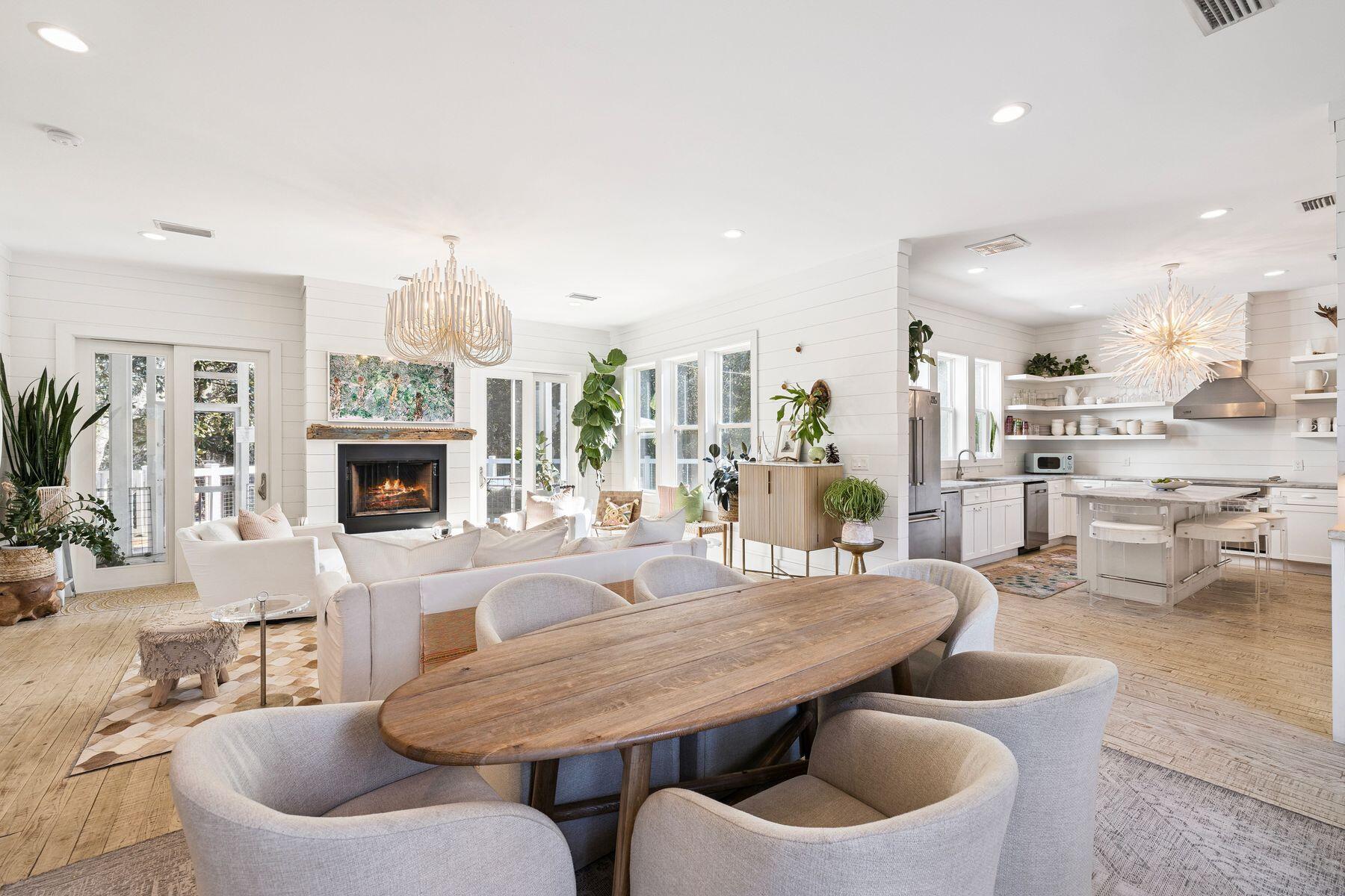 SEAGROVE VILLAGE 7TH ADD - Residential