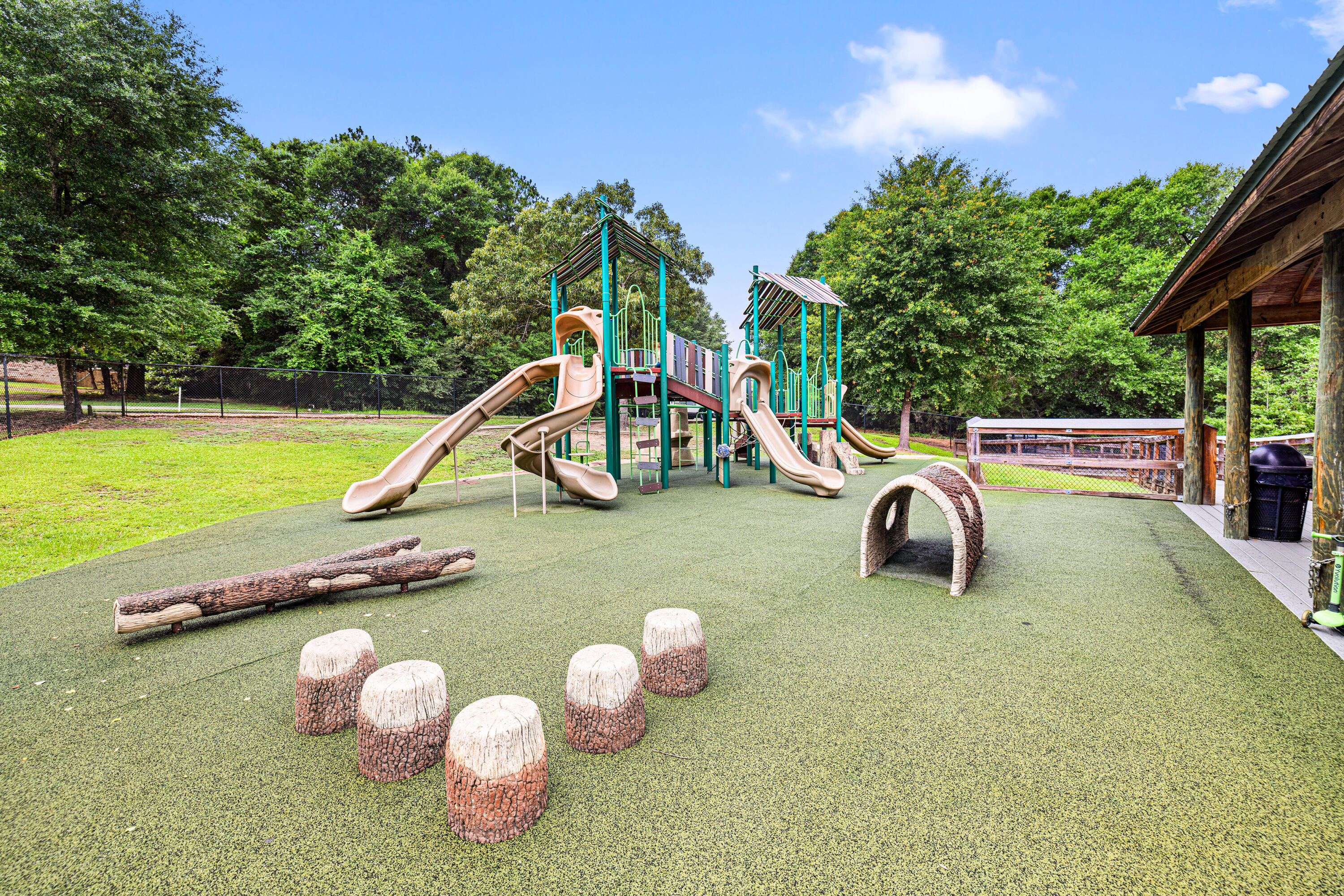SILVER OAKS PH 2 - Residential