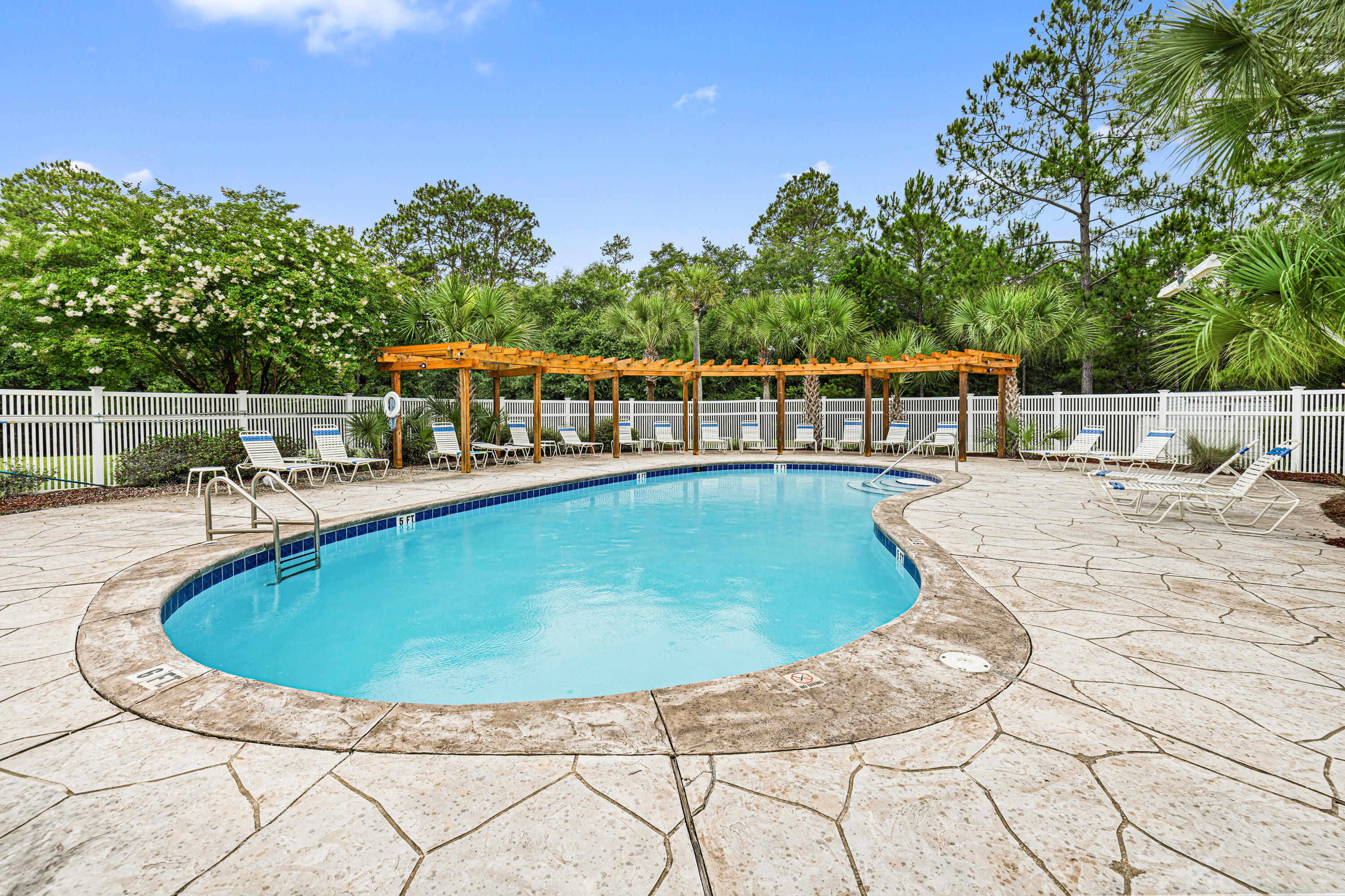 SILVER OAKS PH 2 - Residential