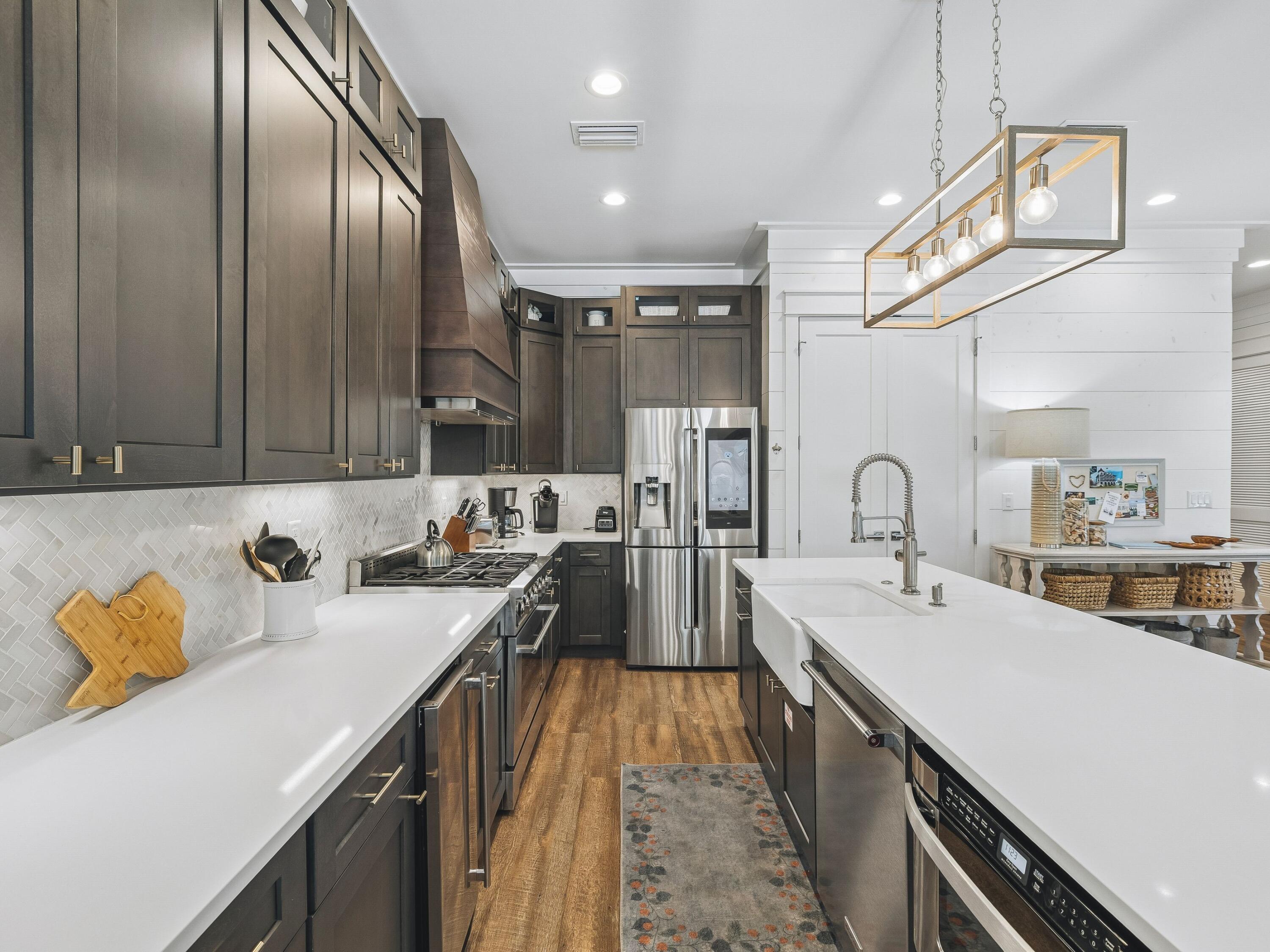EASTERN LAKE S/D - Residential