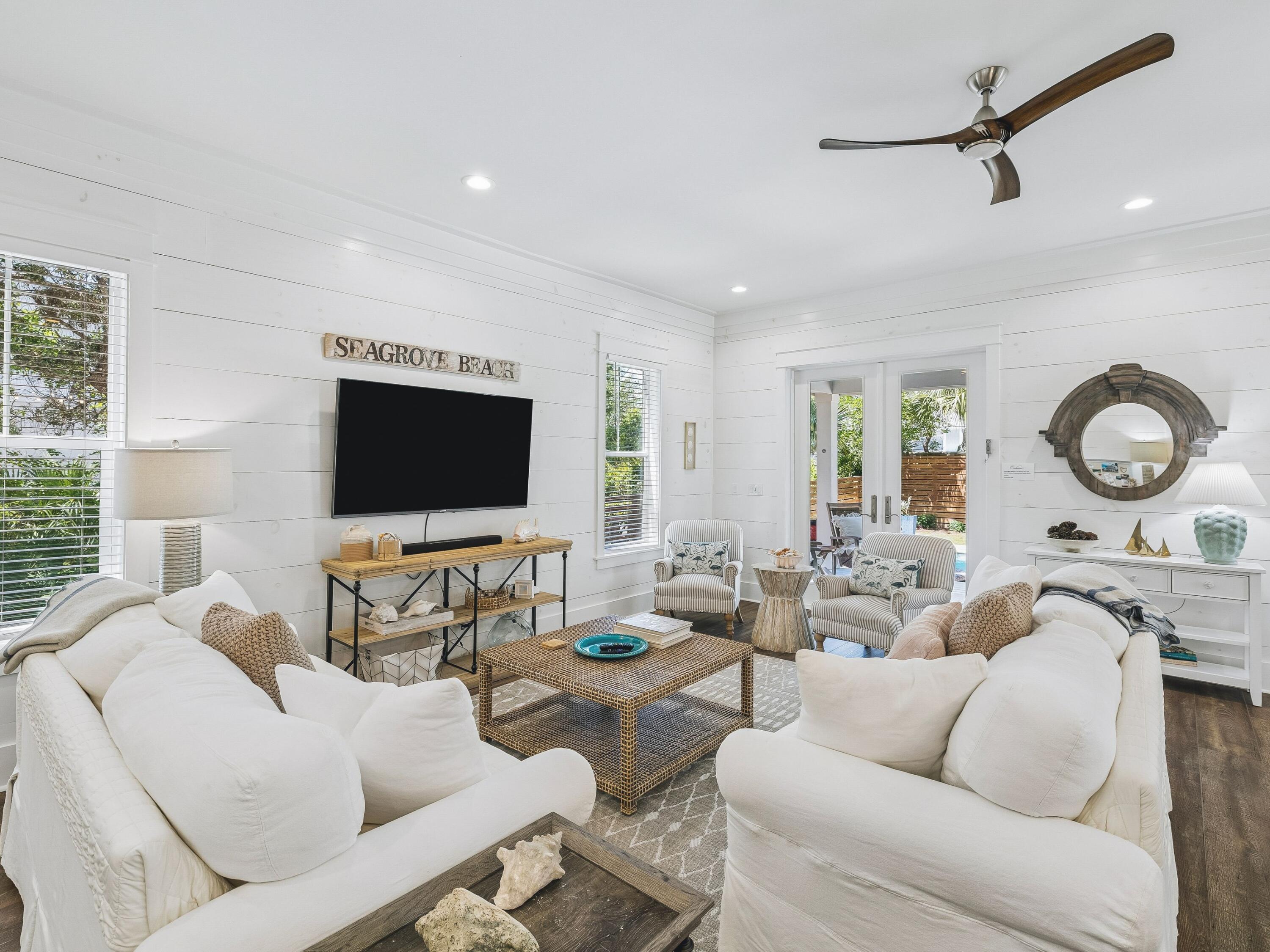 EASTERN LAKE S/D - Residential