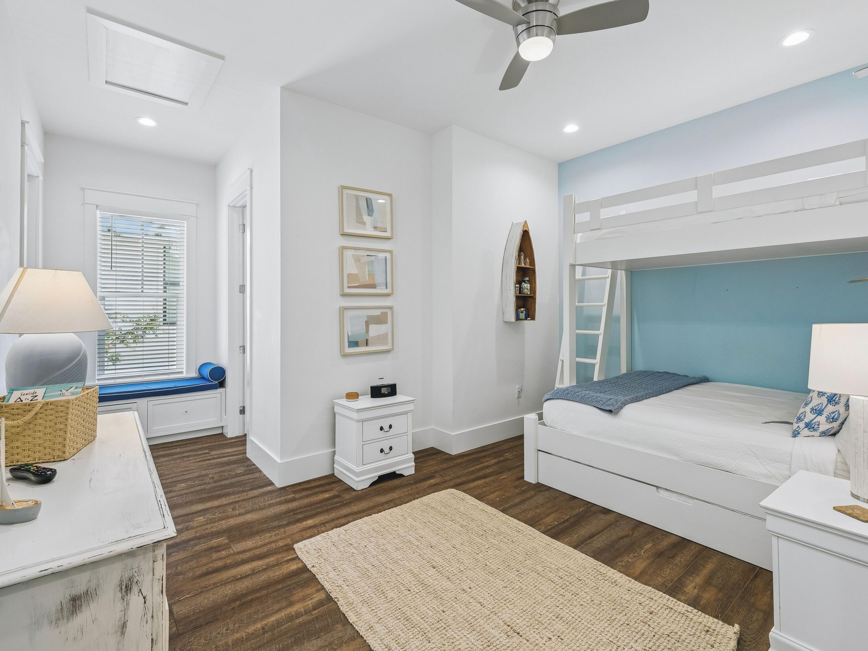 EASTERN LAKE S/D - Residential