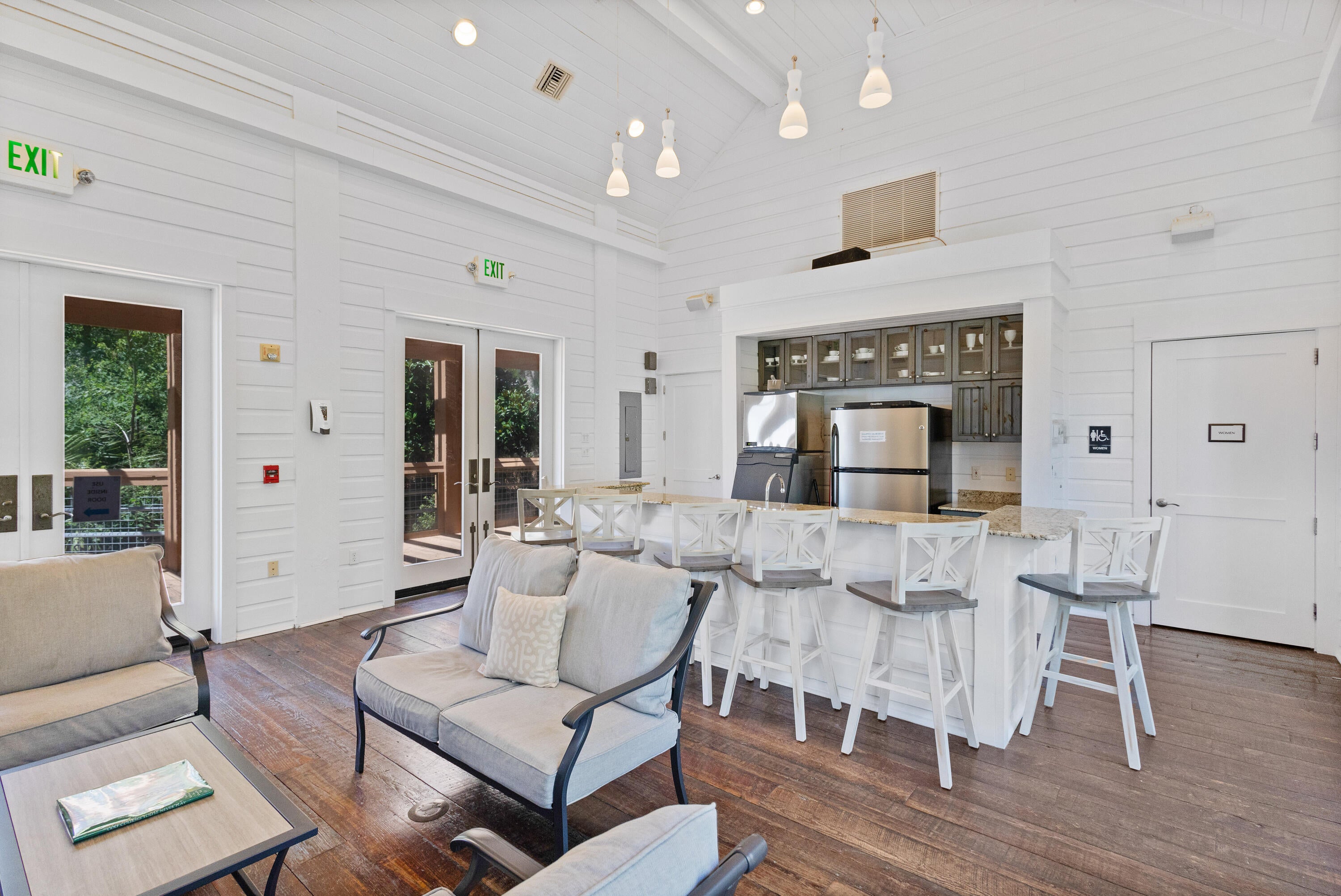 BAHIA CONDO - Residential