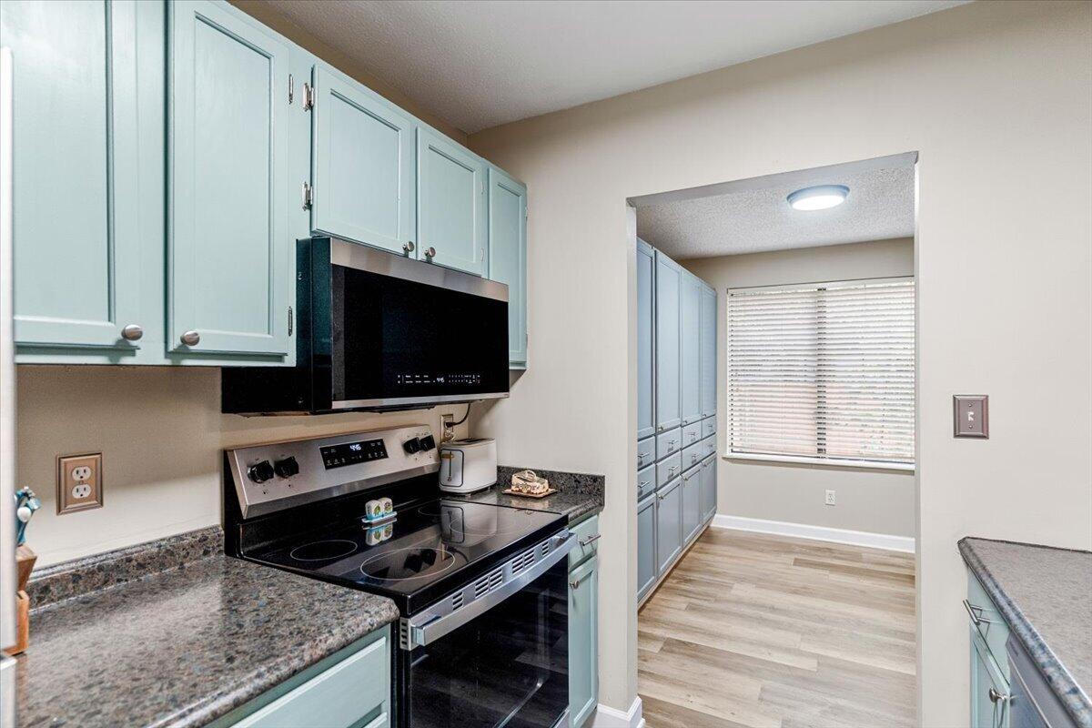 ELM PLACE CONDO - Residential