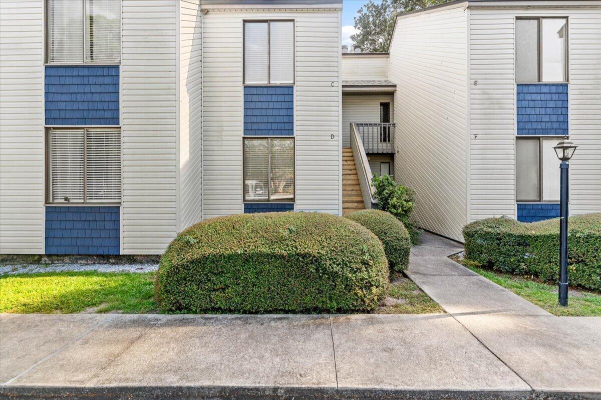 ELM PLACE CONDO - Residential