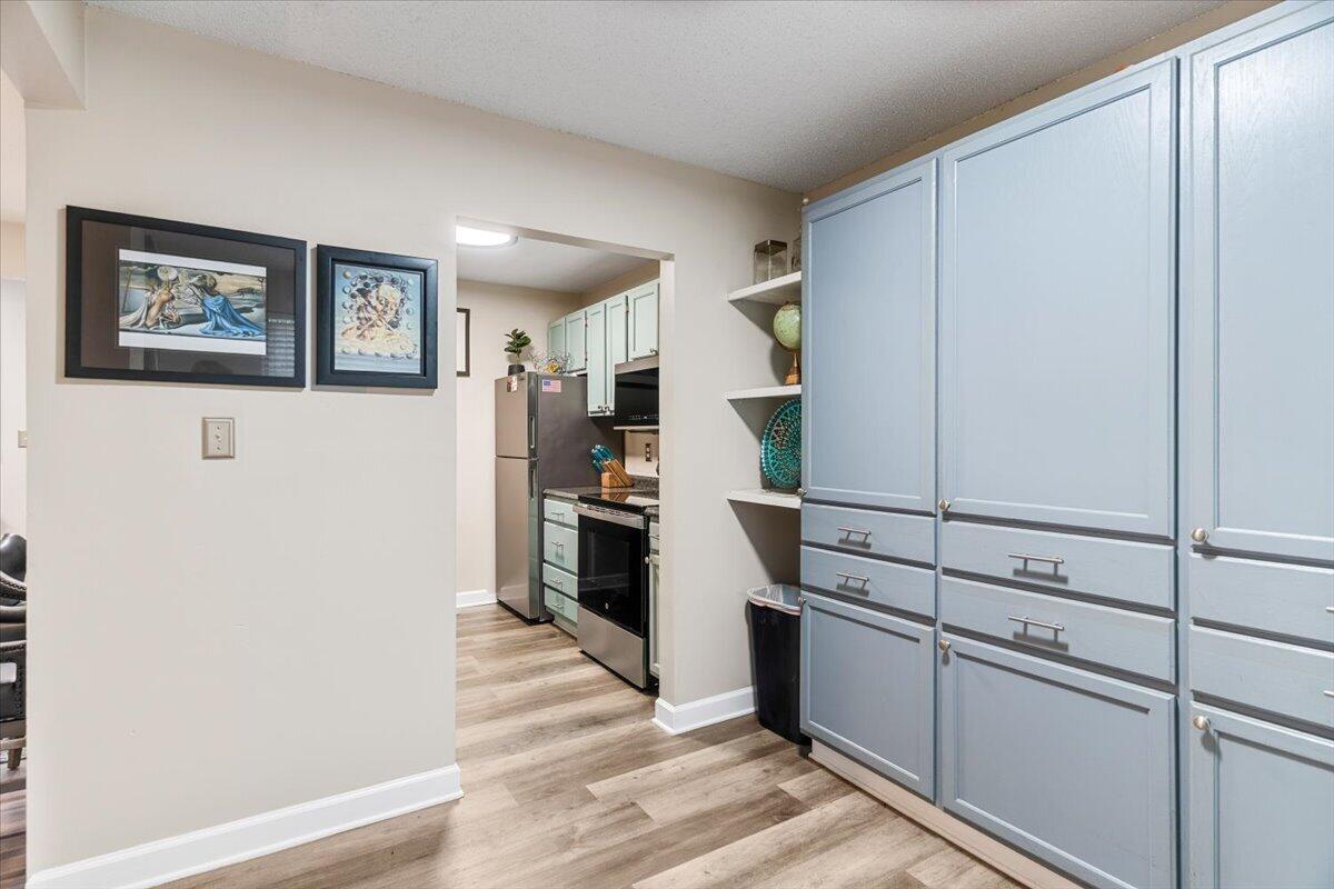 ELM PLACE CONDO - Residential