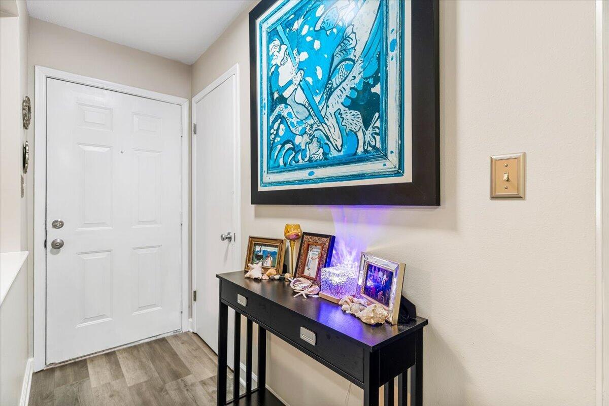 ELM PLACE CONDO - Residential