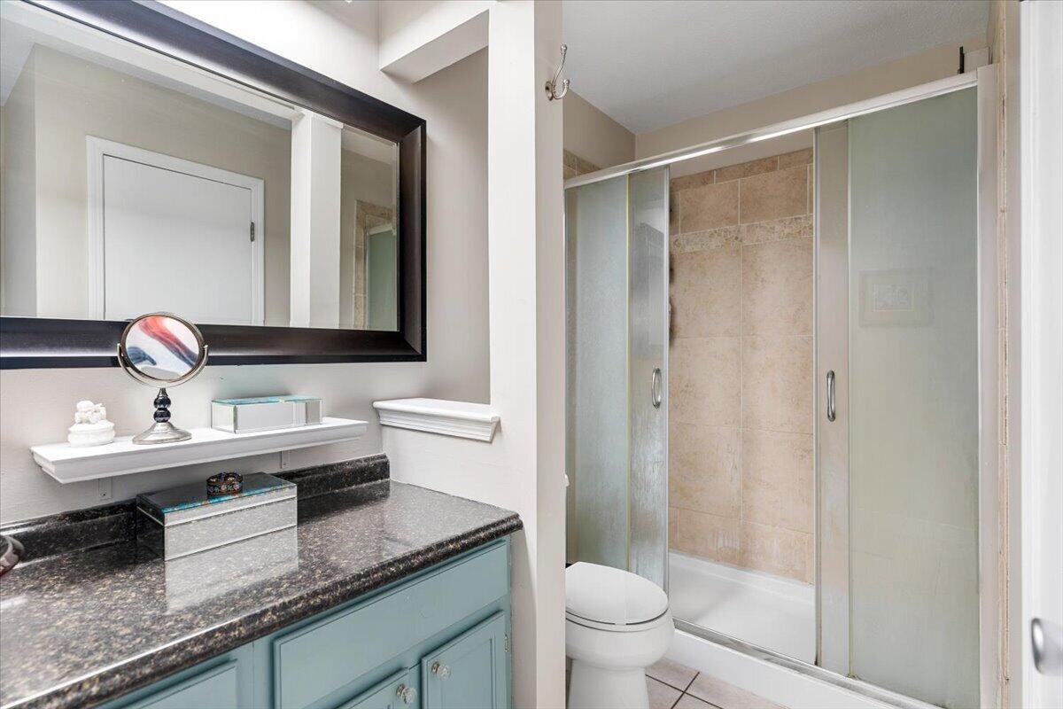 ELM PLACE CONDO - Residential