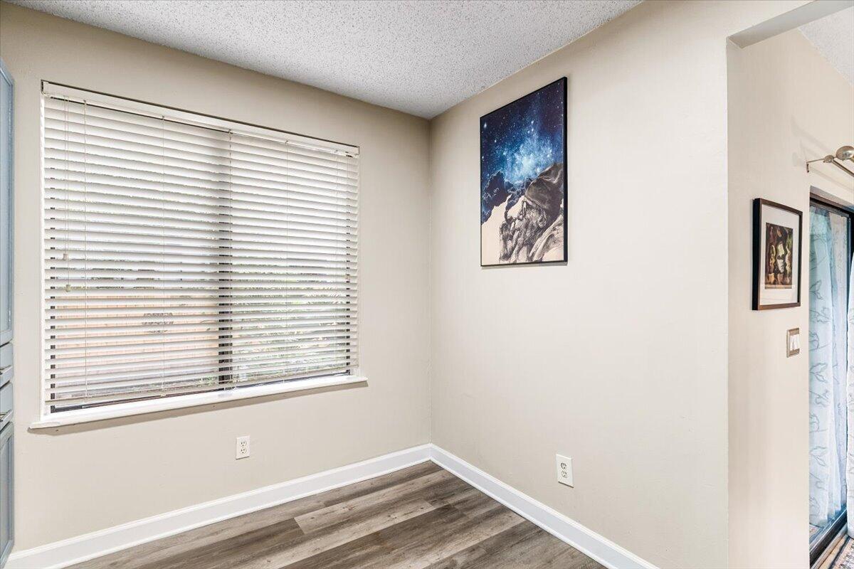 ELM PLACE CONDO - Residential