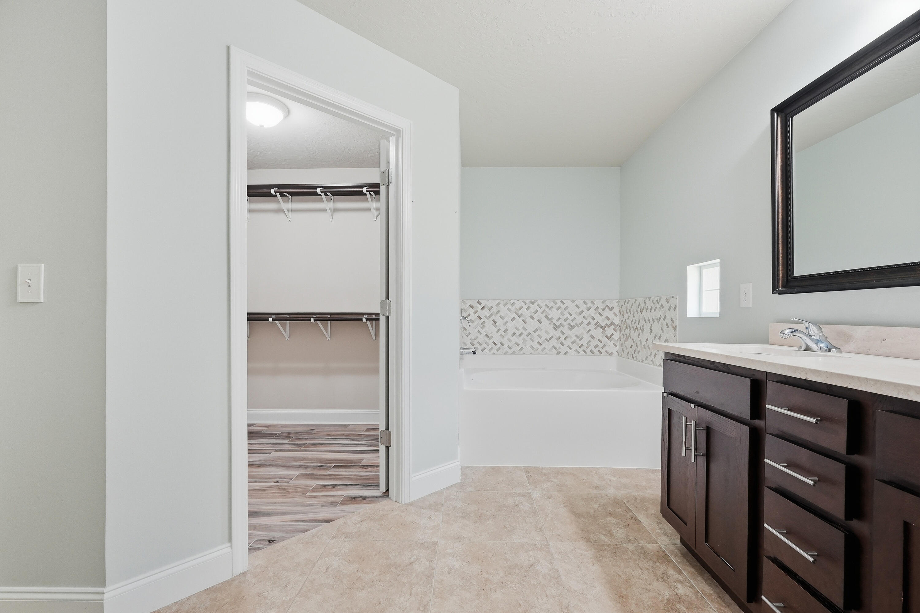 CHANAN ESTATES 1ST ADDN - Residential