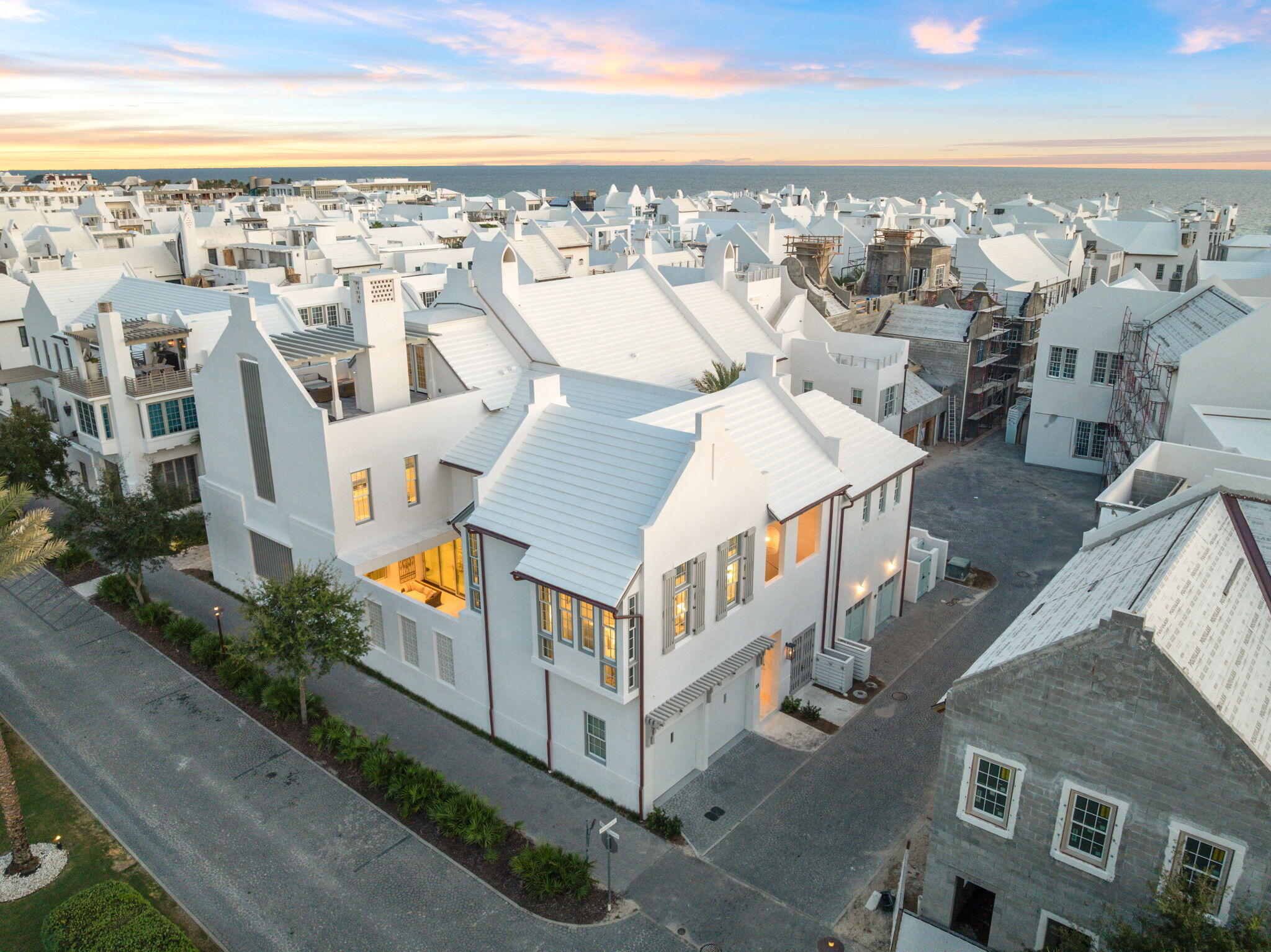 ALYS BEACH - Residential