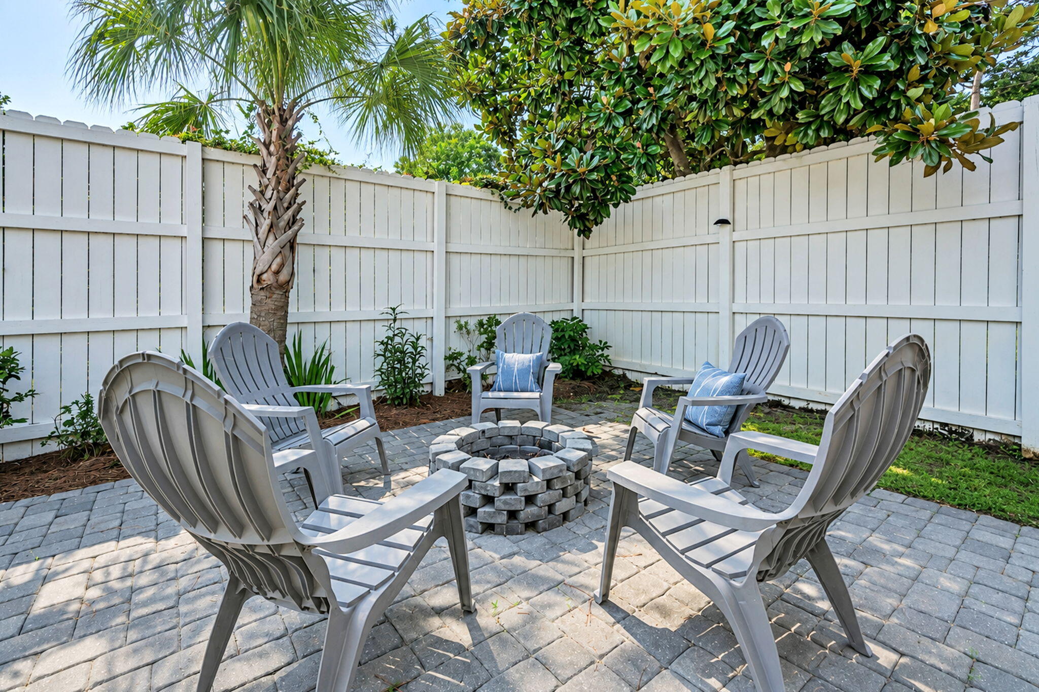 FRANGISTA BEACH 2ND ADDN - Residential