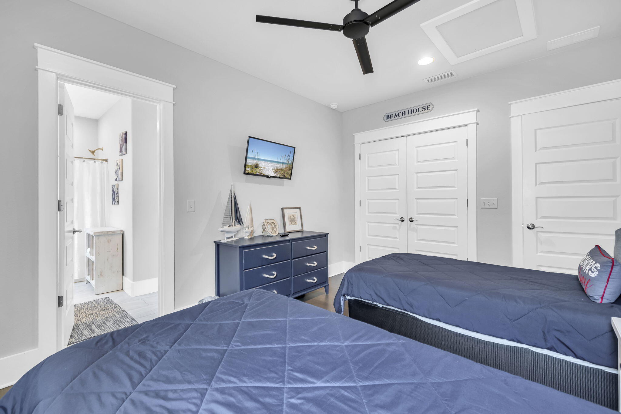 FRANGISTA BEACH 2ND ADDN - Residential