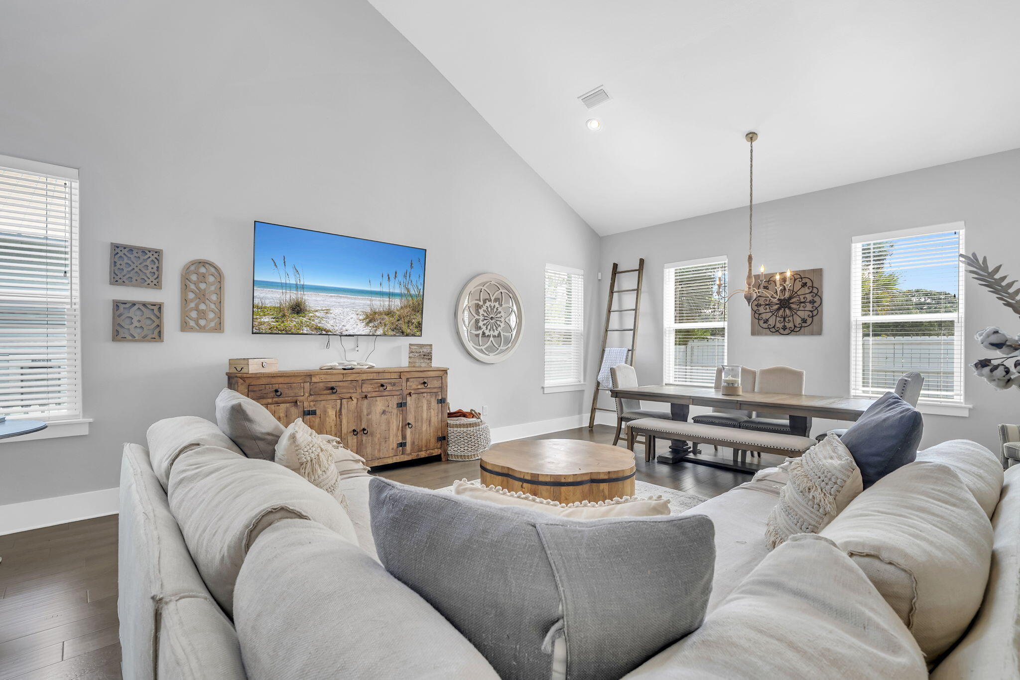 FRANGISTA BEACH 2ND ADDN - Residential