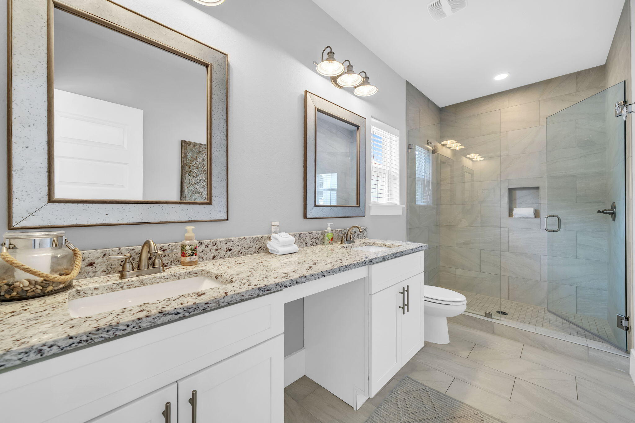 FRANGISTA BEACH 2ND ADDN - Residential