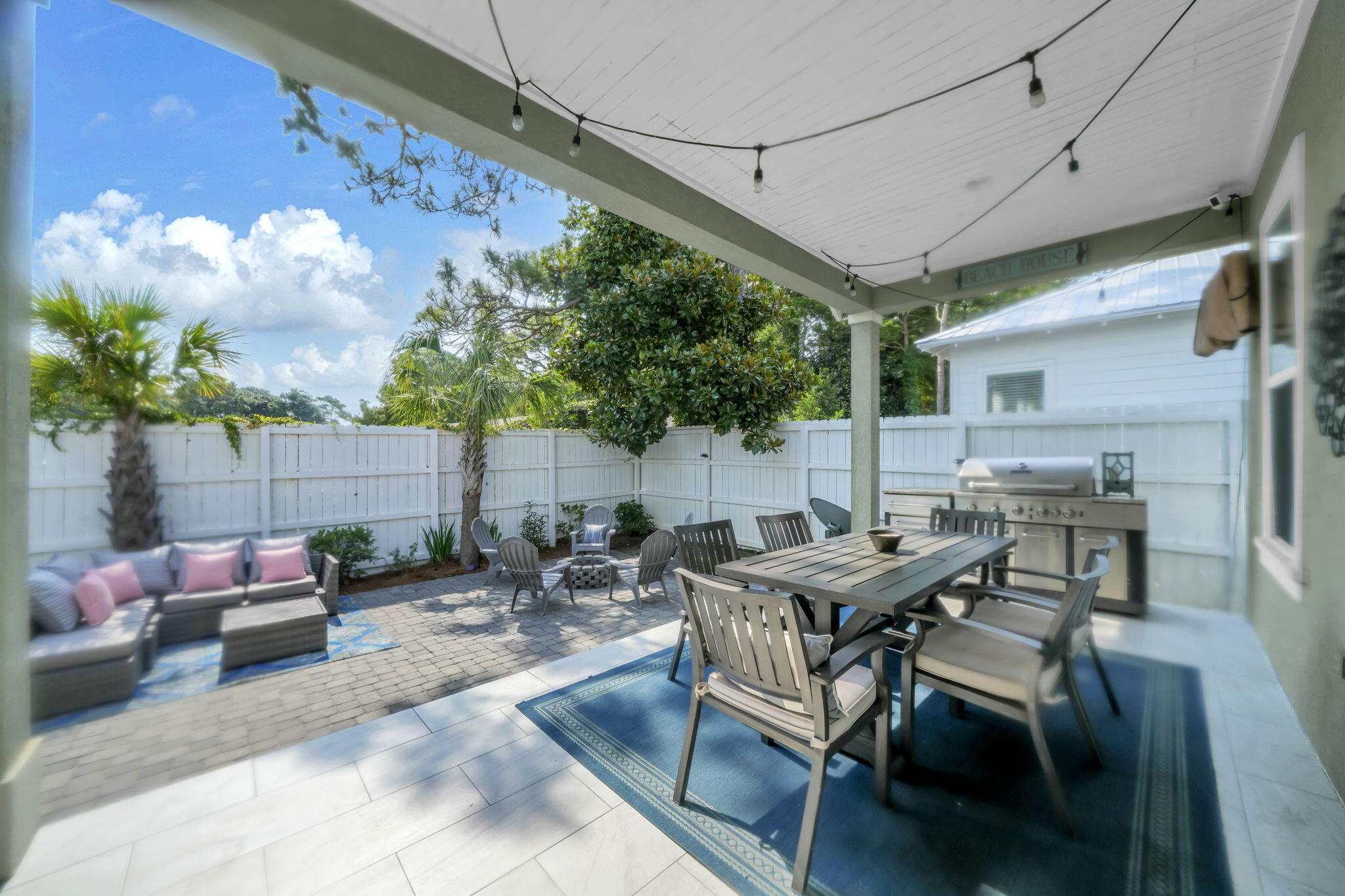 FRANGISTA BEACH 2ND ADDN - Residential