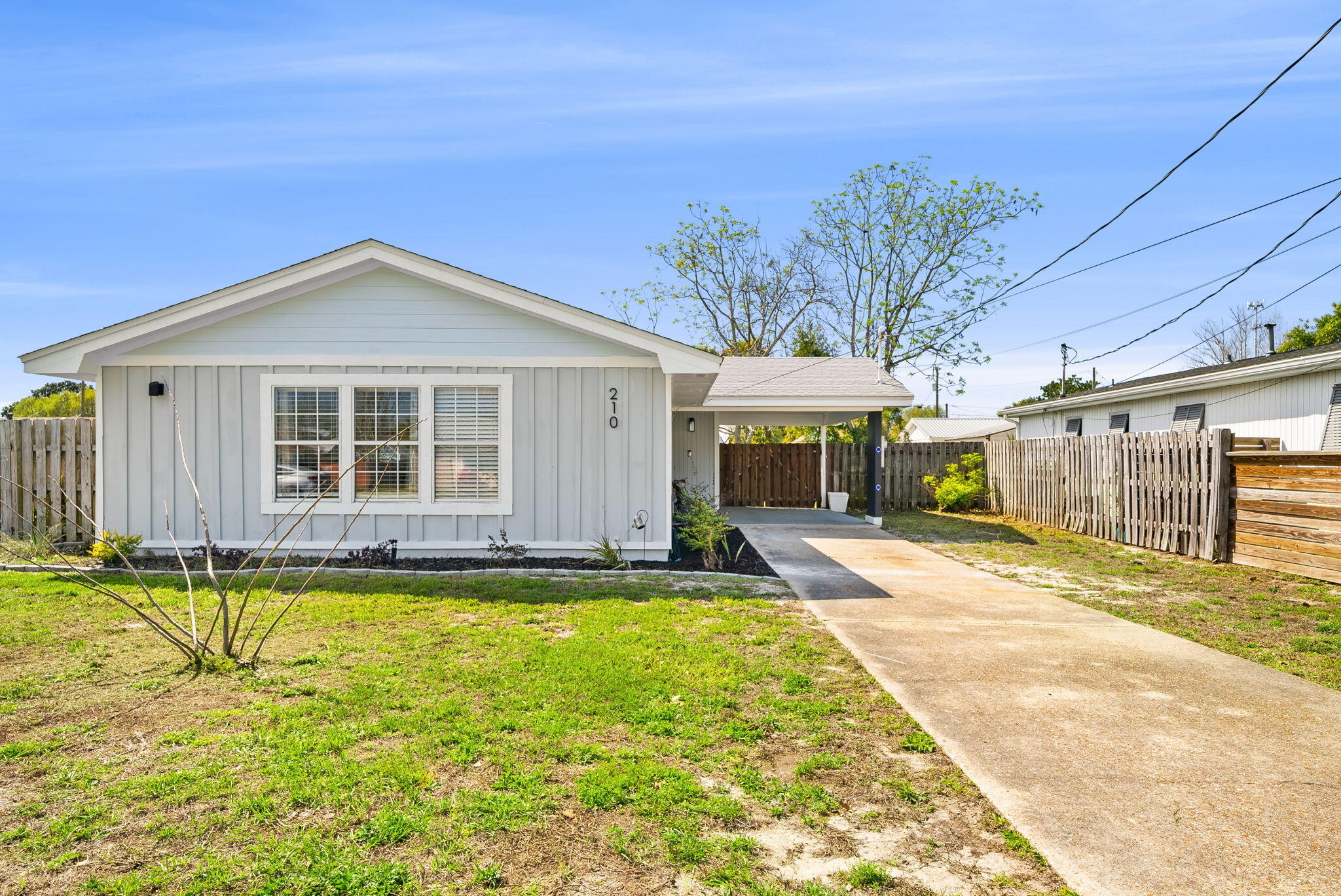 EL CENTRO BEACH - Residential