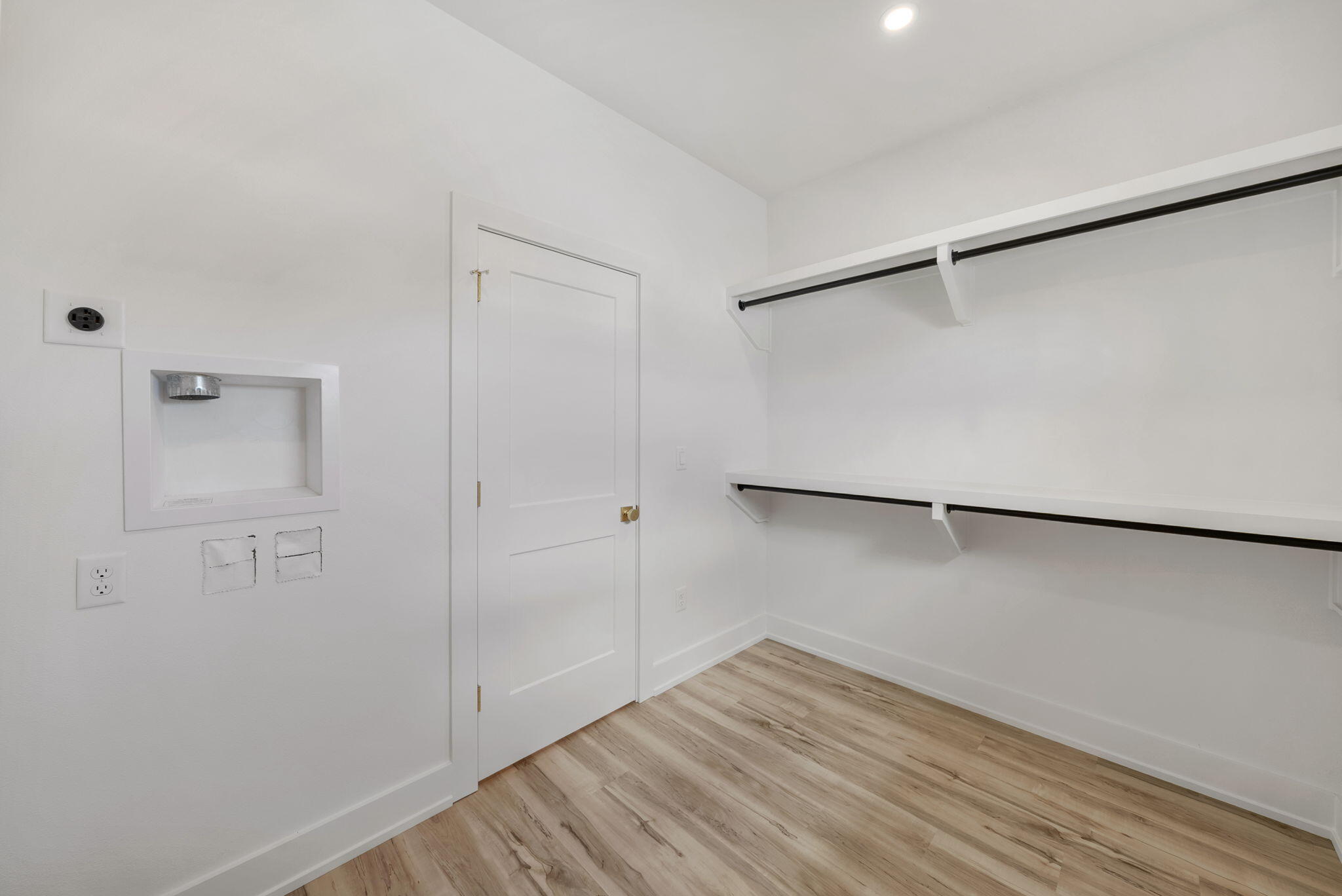 RIVIERA BEACH - Residential