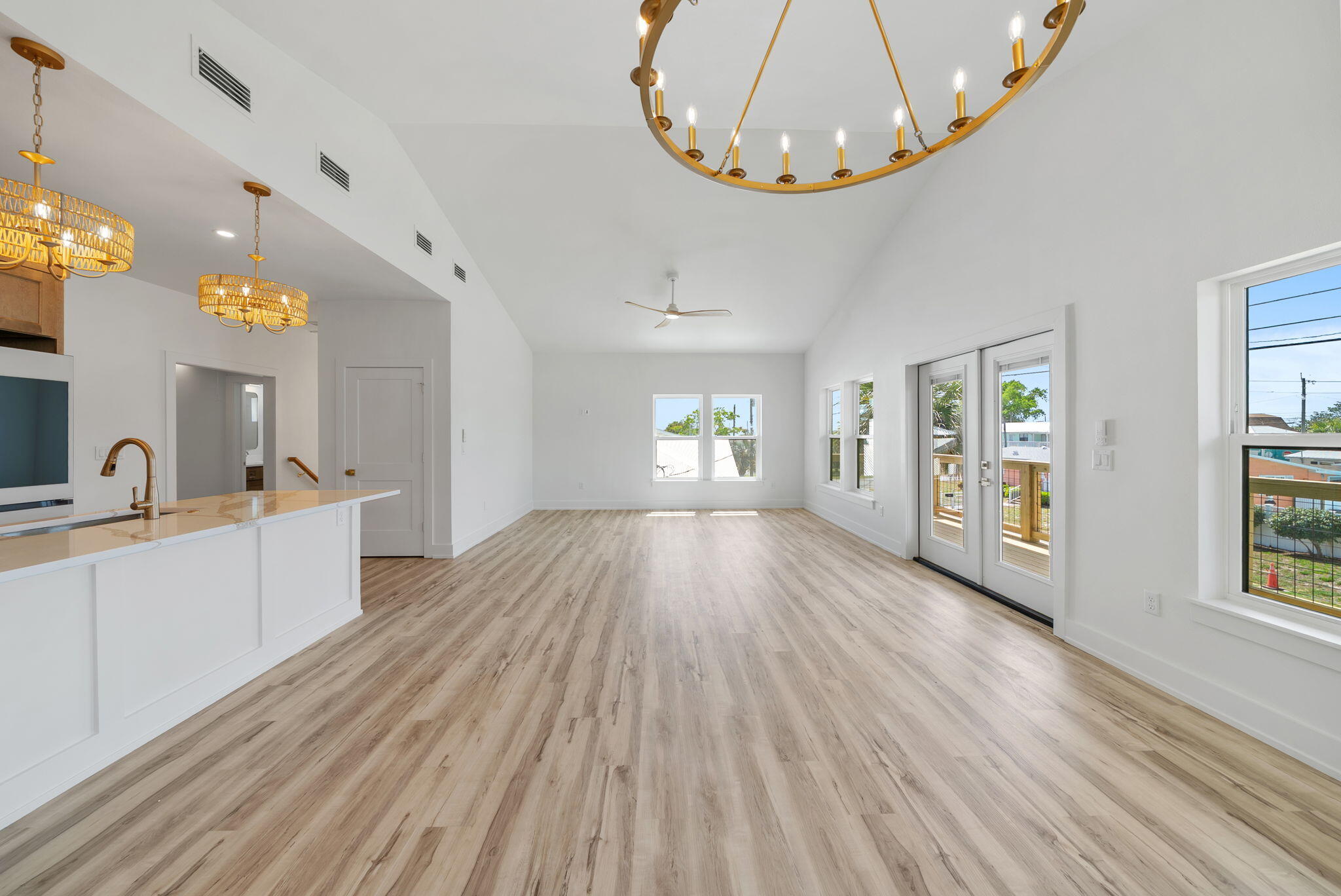 RIVIERA BEACH - Residential