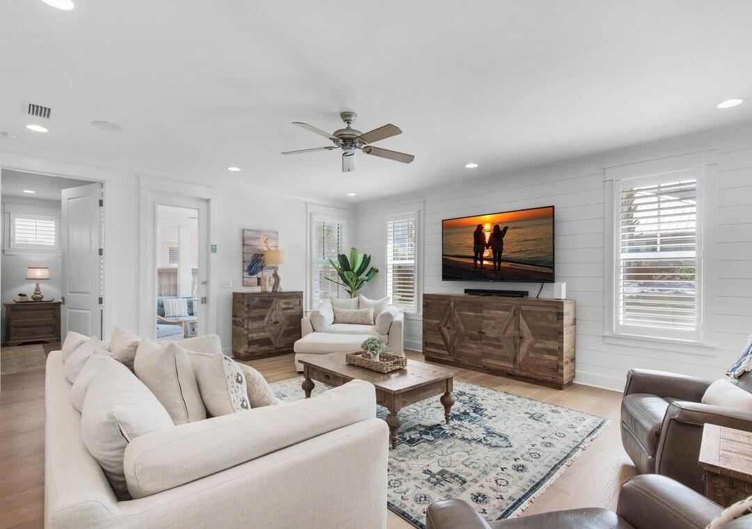 FRANGISTA BEACH 2ND ADDN - Residential