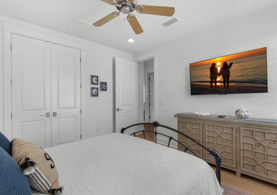 FRANGISTA BEACH 2ND ADDN - Residential