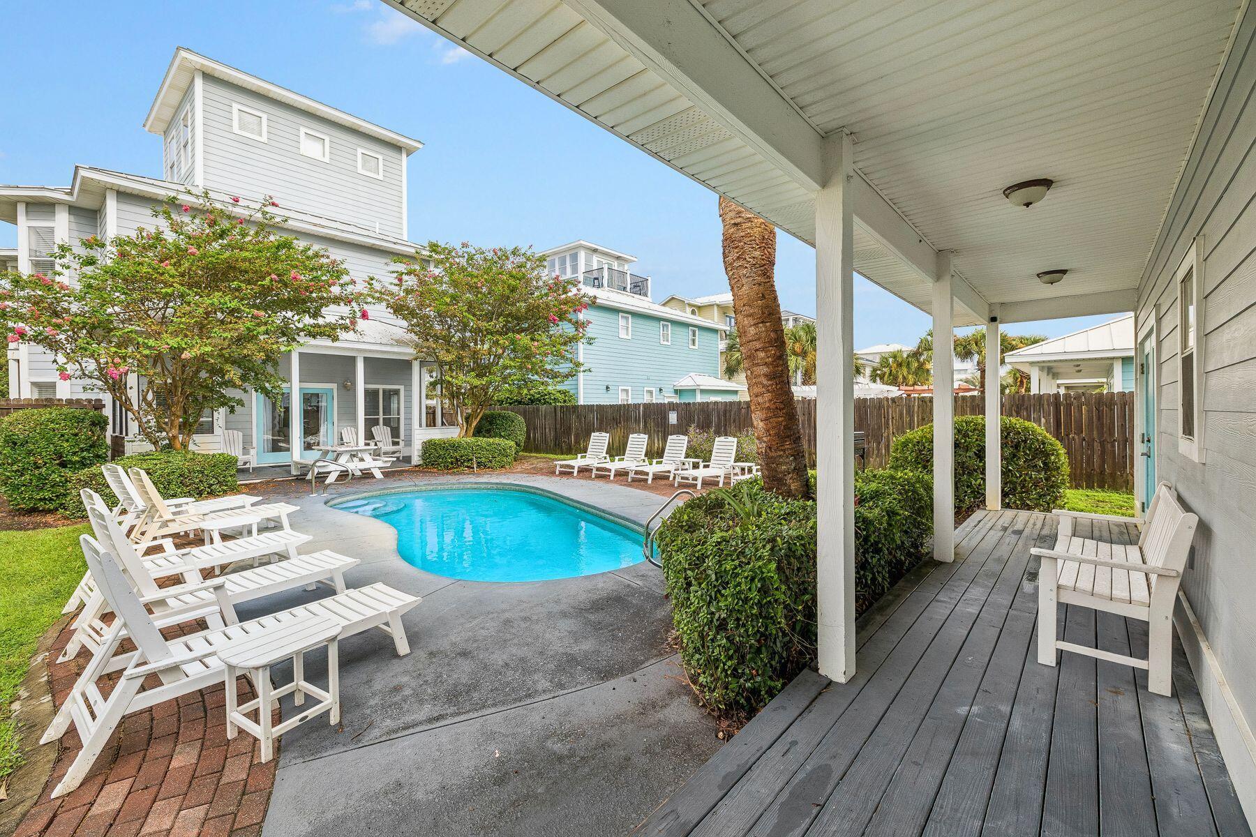 CRYSTAL BEACH - Residential